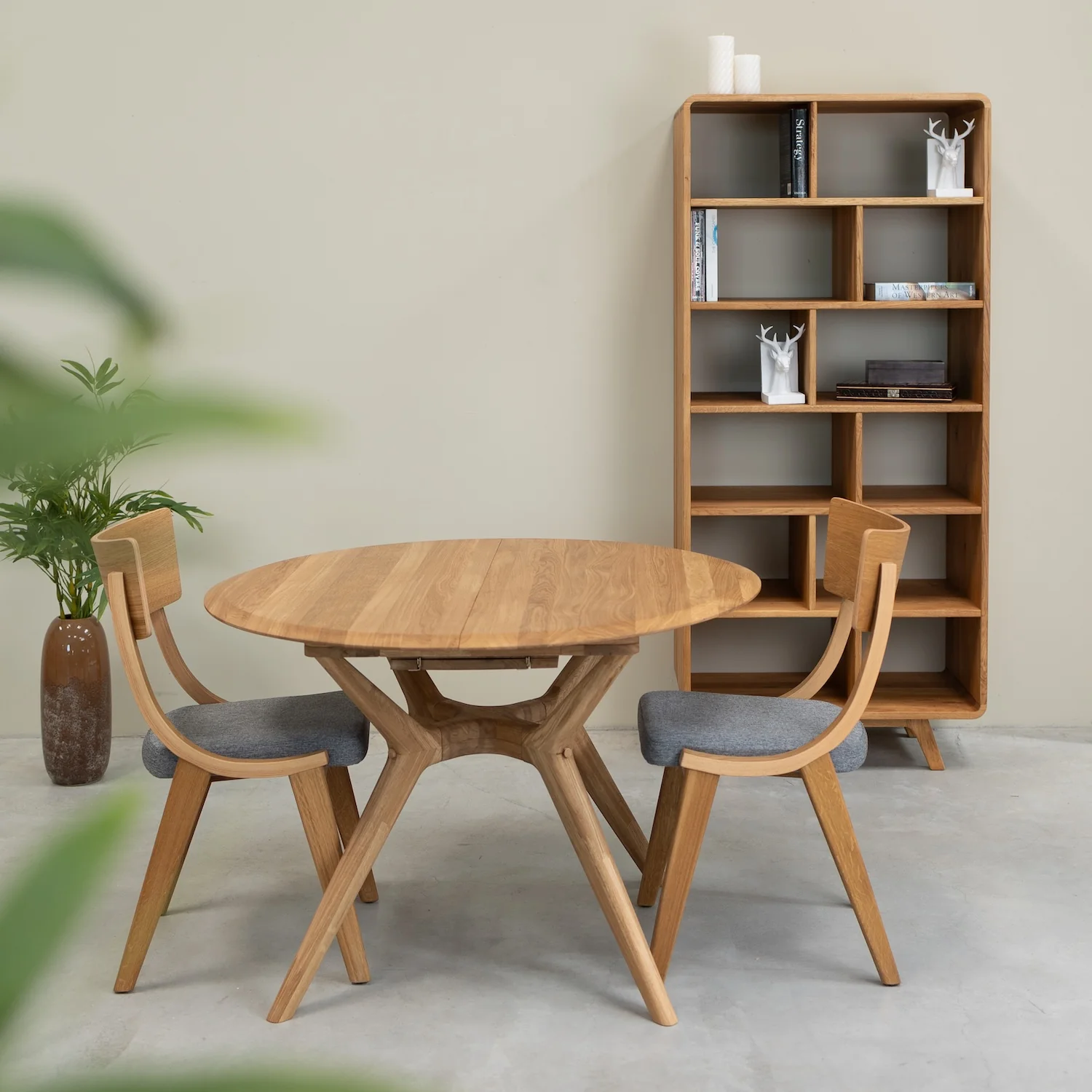 Elegancia Natural en Roble Macizo