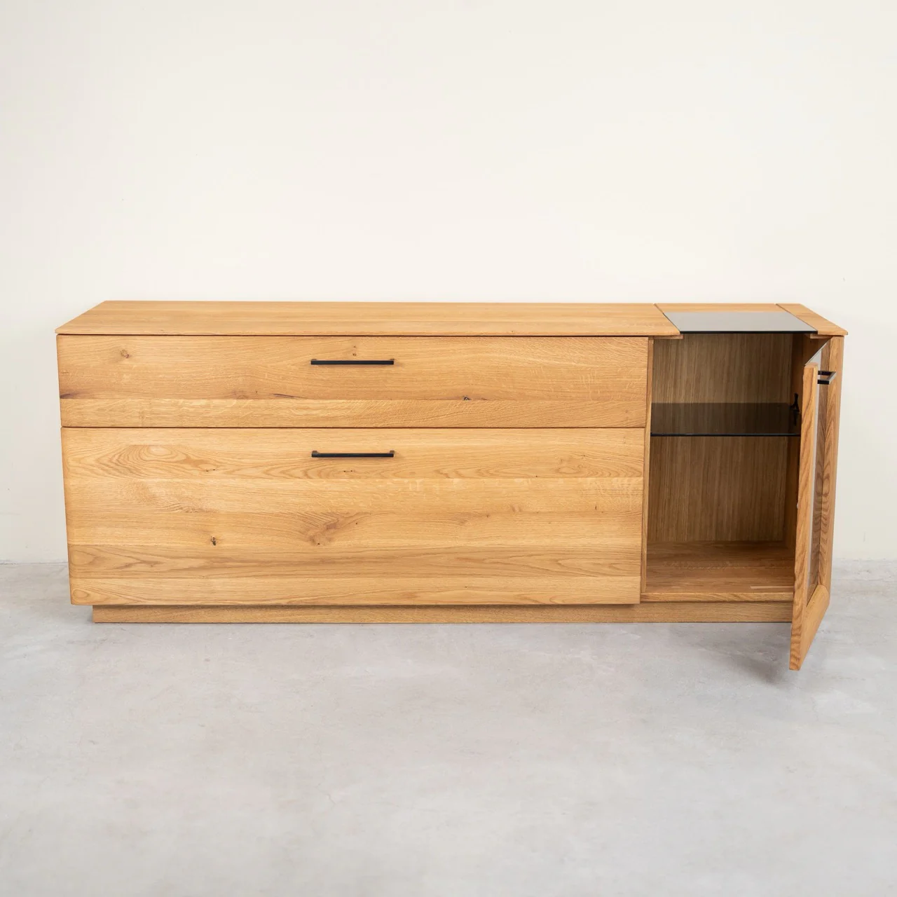 Aparador de madera maciza roble Arvik 3 | NordicStory - Image 7