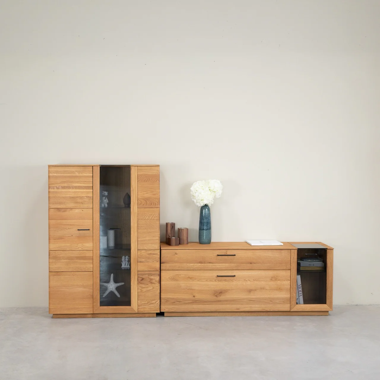 Armario Vitrina de madera maciza de roble Arvik | NordicStory - Image 7