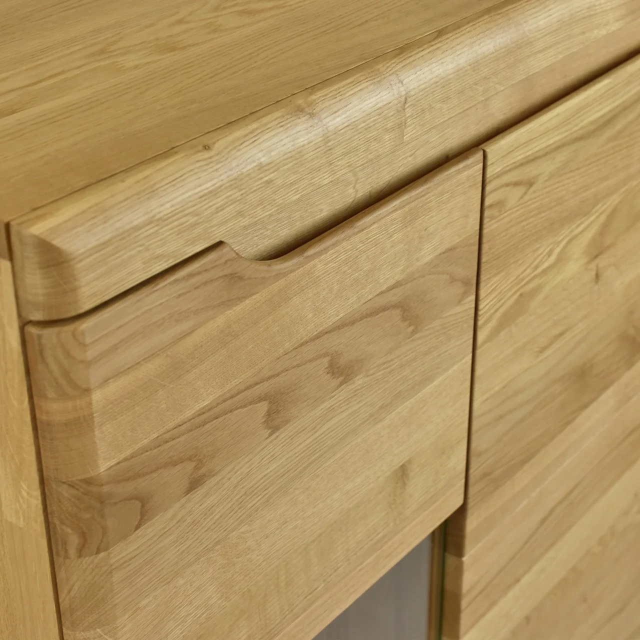 Armario Vitrina de madera maciza de roble Milan 3 | NordicStory - Image 10