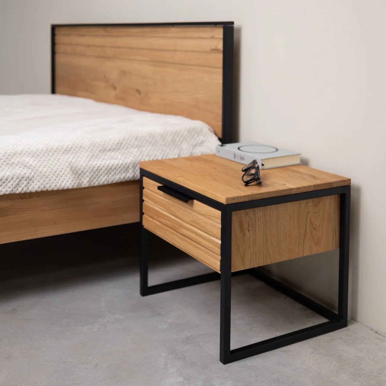 Cama de madera maciza roble Runa | NordicStory - Image 2