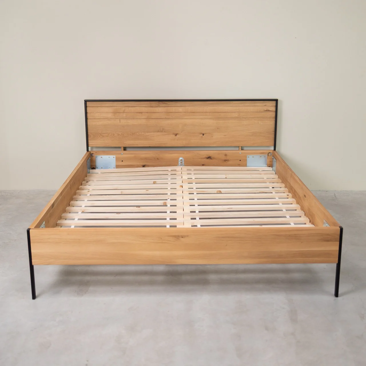 Cama de madera maciza roble Runa | NordicStory - Image 4