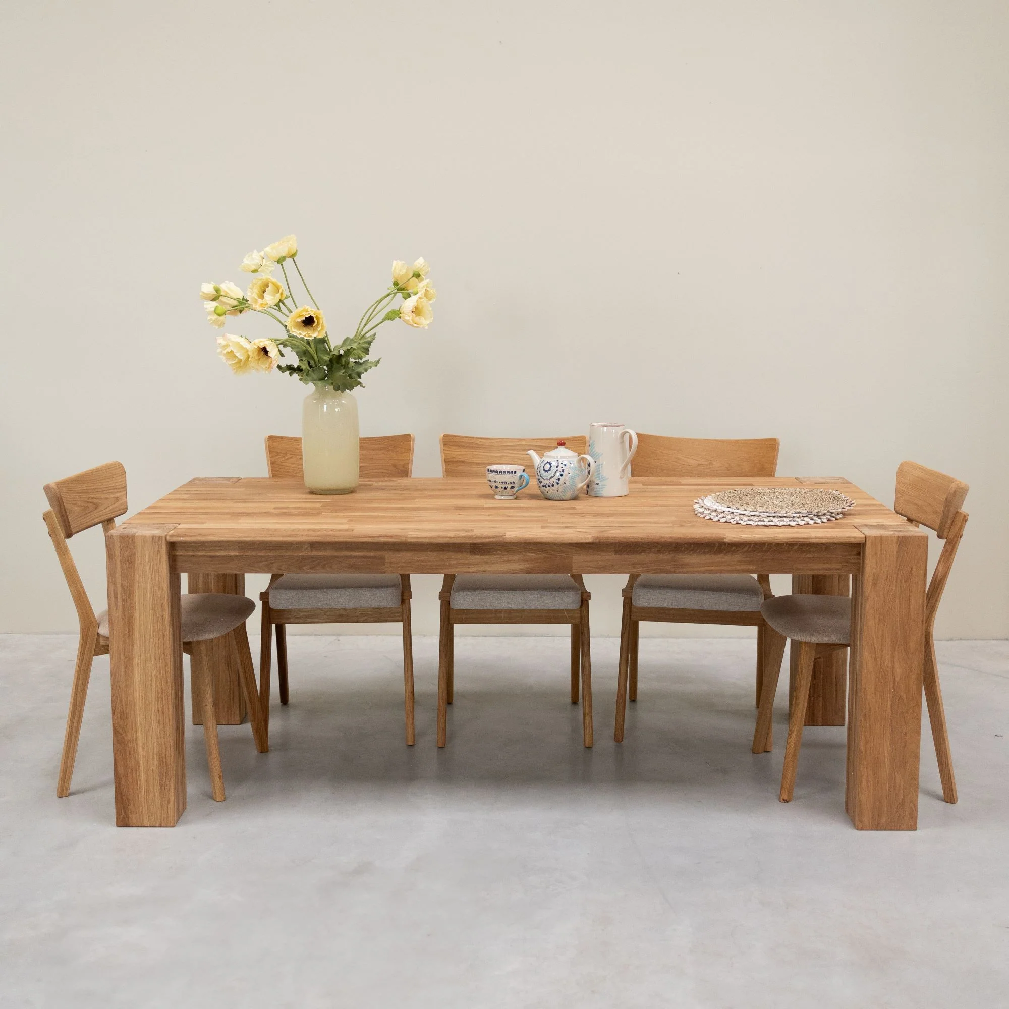 Mesa de comedor de madera maciza de roble Mauritz 3 | NordicStory - Image 10