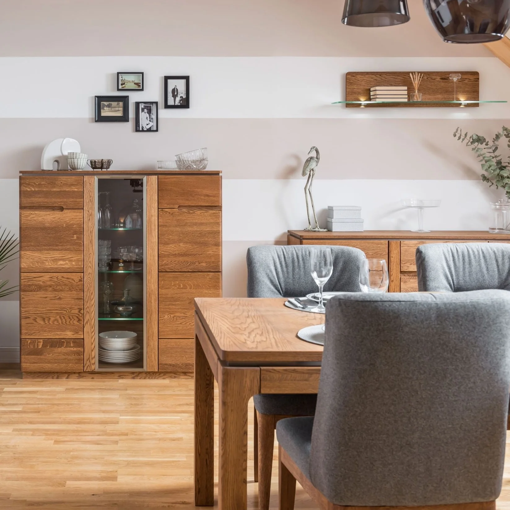 Mesa de comedor extensible de madera de roble Montenegro 40 | LoftStory - Image 4