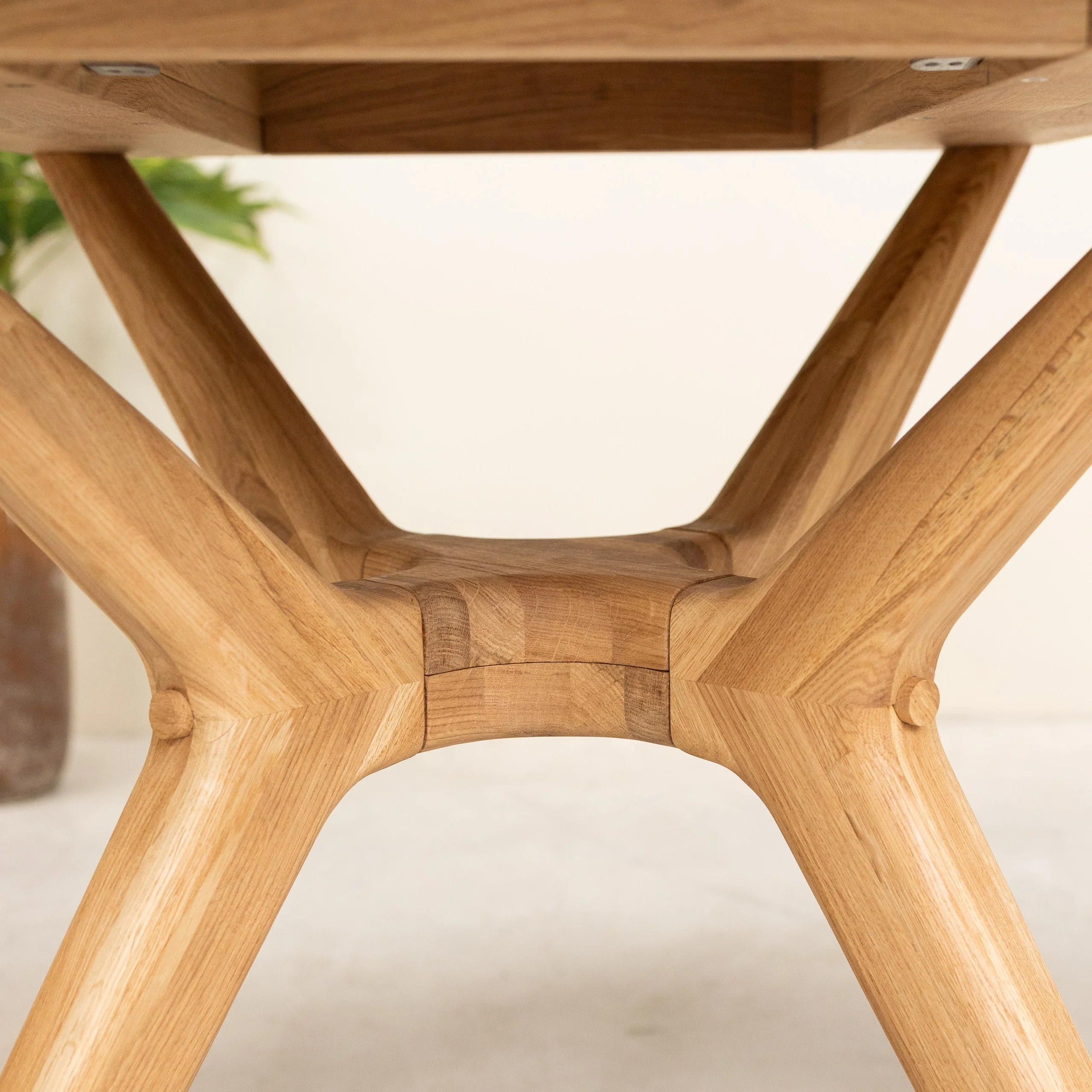 Mesa de comedor redonda y extensible de madera maciza roble Carmen | NordicStory - Image 12