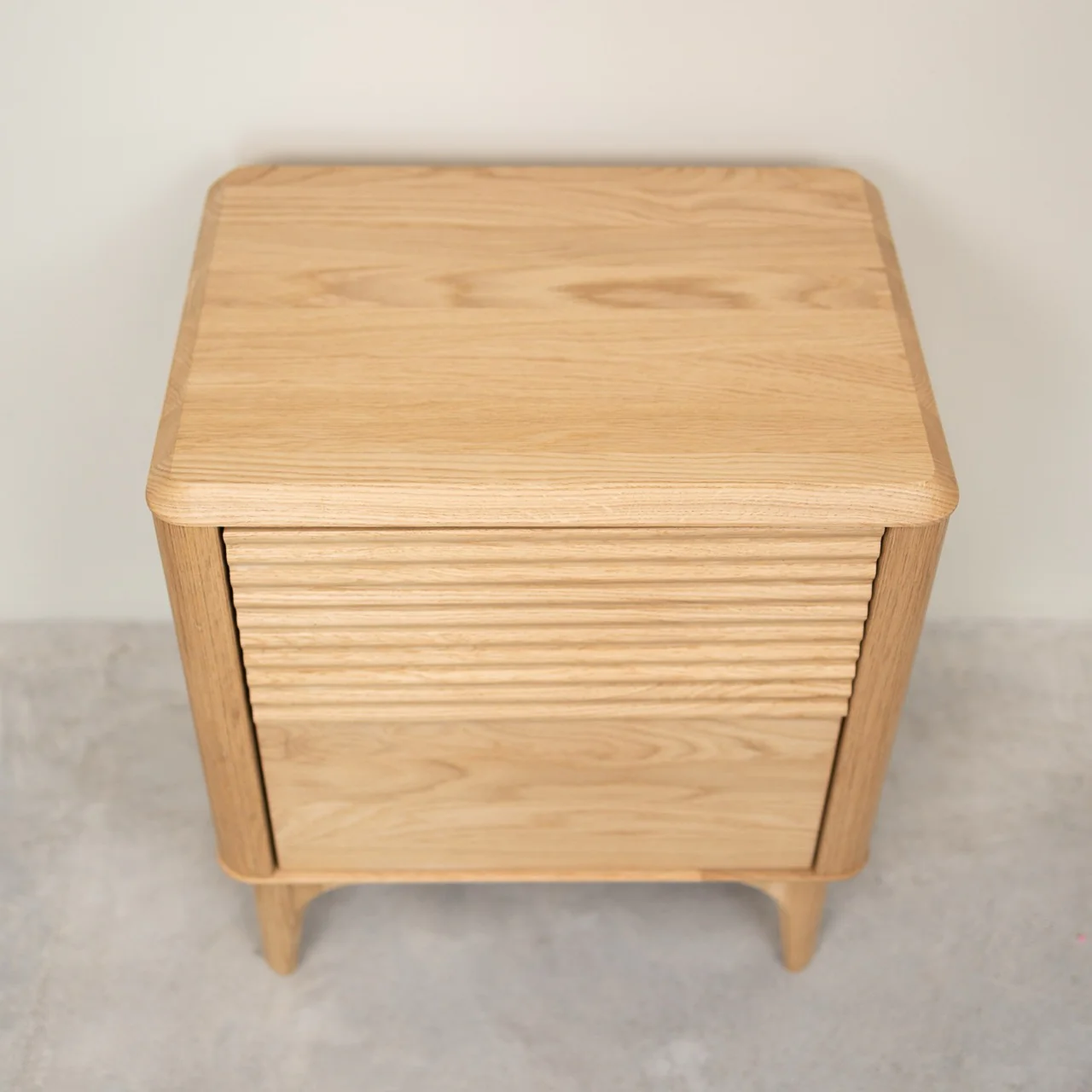 Mesa de noche de madera maciza roble Oxford 2 | NordicStory - Image 3