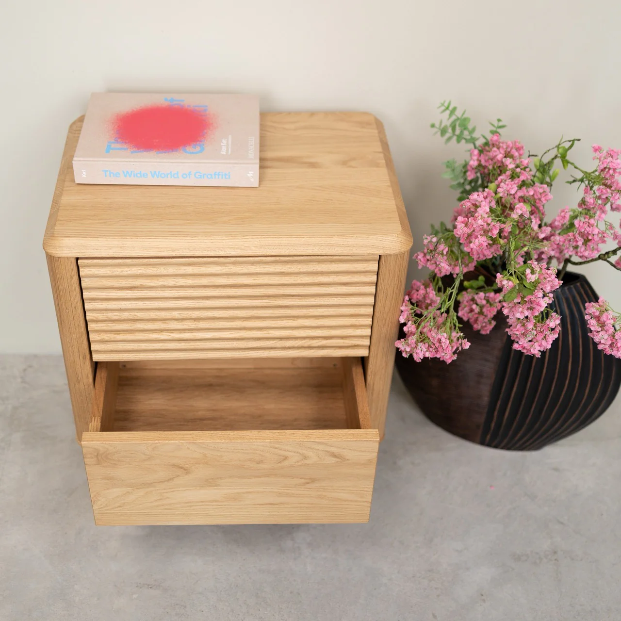 Mesa de noche de madera maciza roble Oxford 2 | NordicStory - Image 8