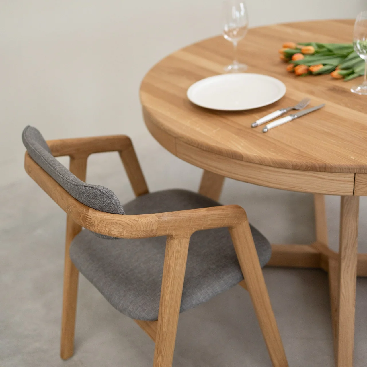 Mesa extensible de comedor de madera maciza de roble Escandi Atelier | NordicStory - Image 26