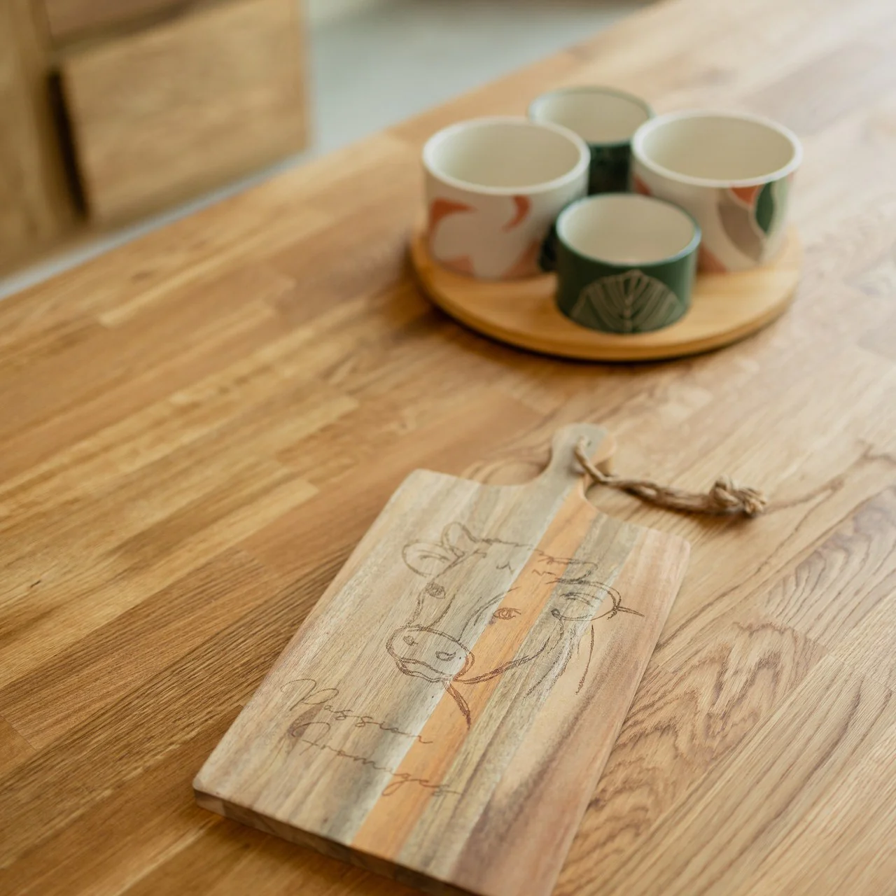 Mesa extensible de comedor de madera maciza de roble Mauritz 1 | NordicStory - Image 12