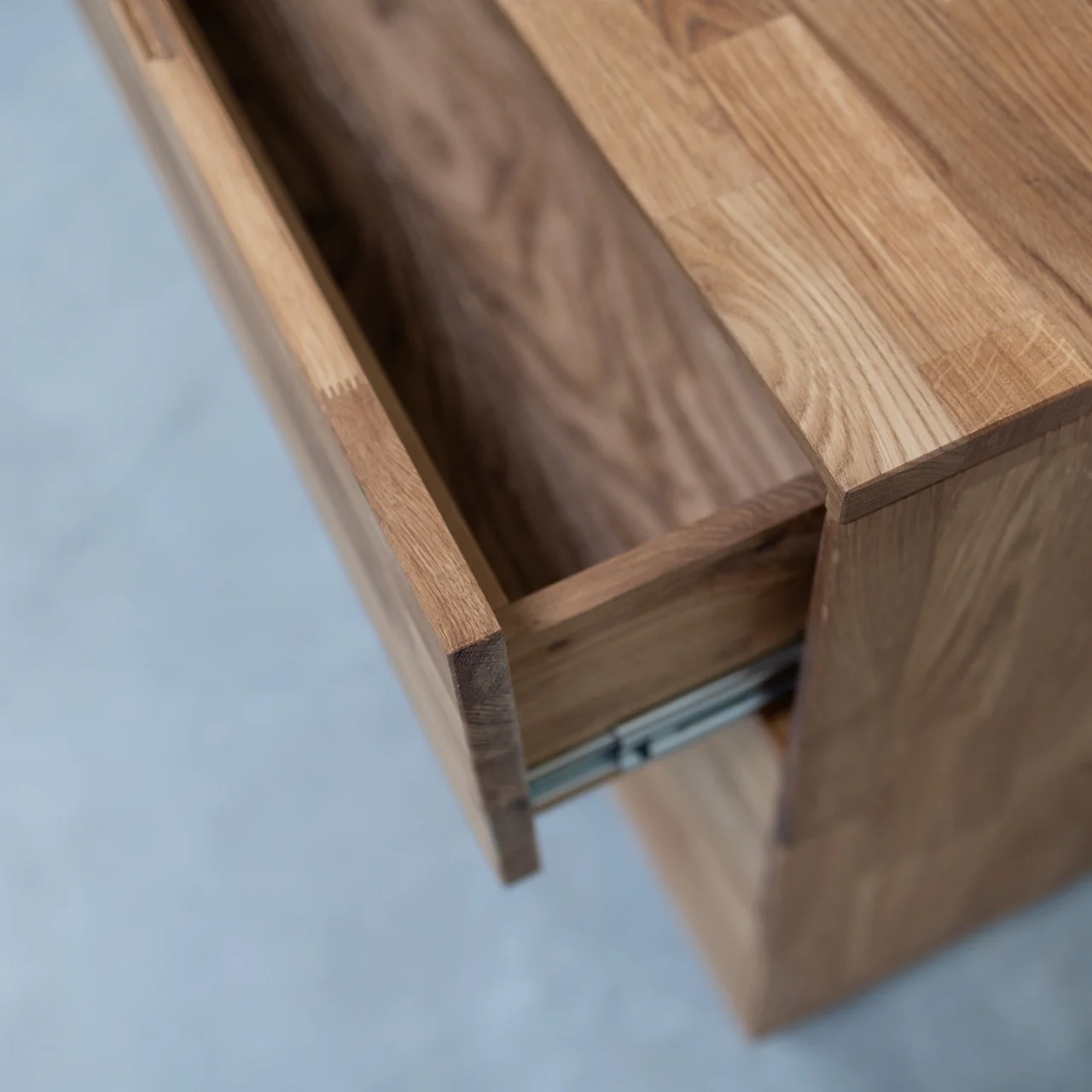 Aparador Cómoda de madera maciza roble Escandi 4 | NordicStory - Image 7