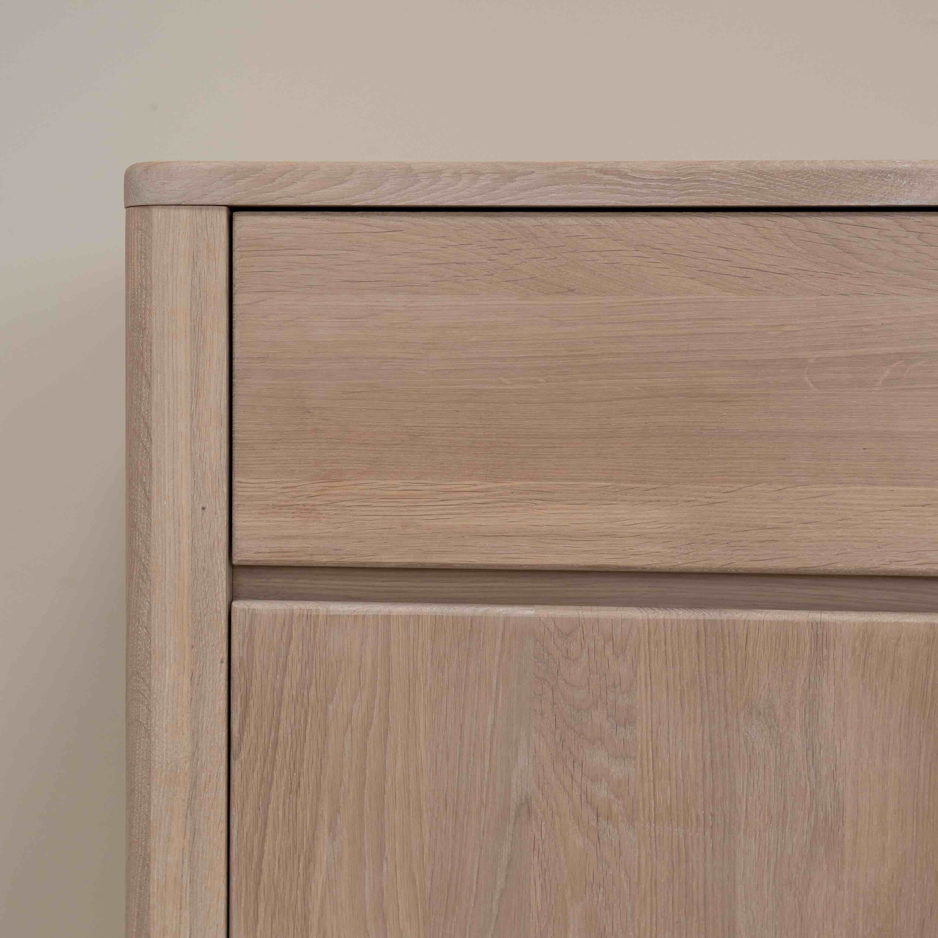 Aparador Cómoda de madera maciza de roble Elsa 2 | NordicStory - Image 8