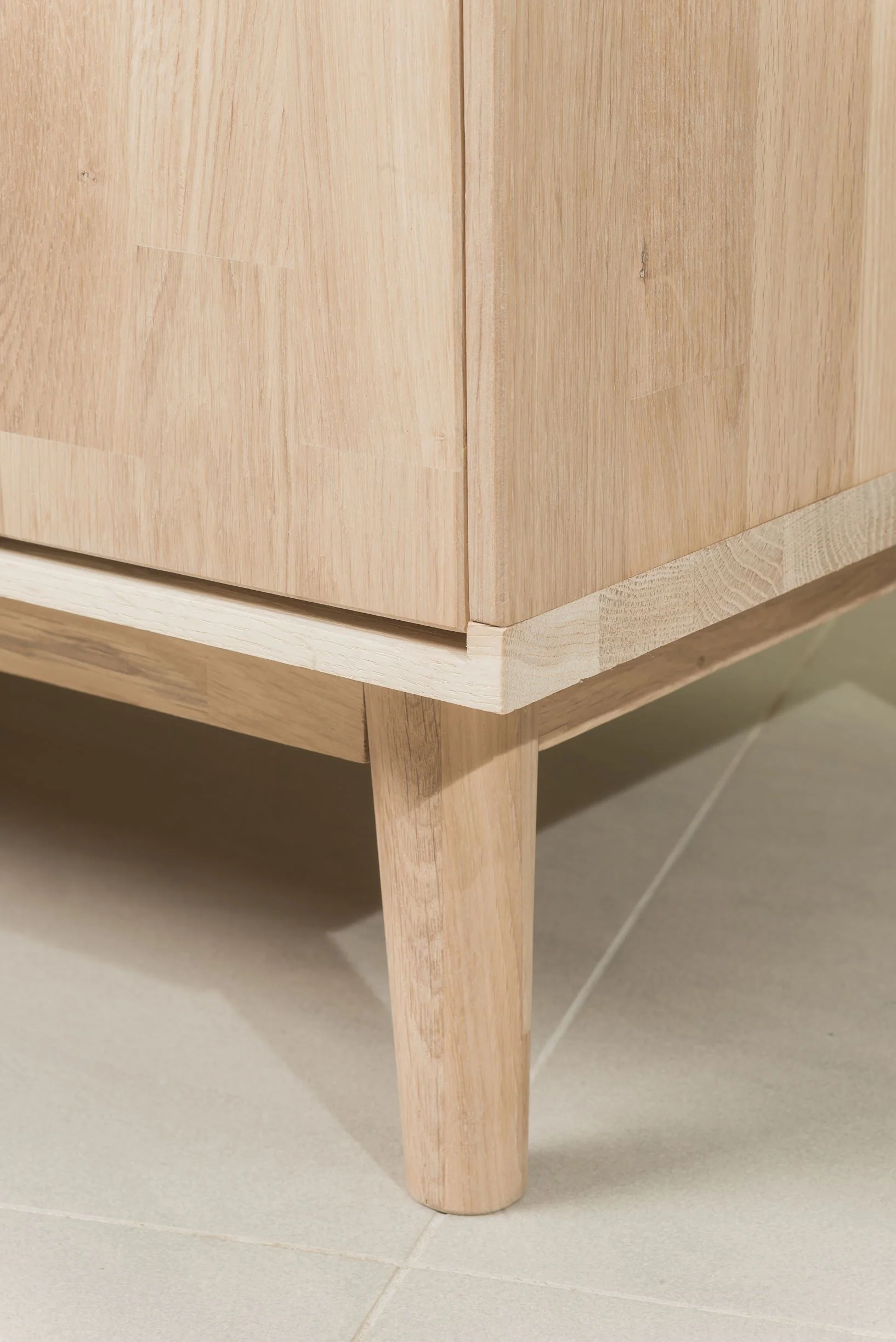 Aparador Cómoda de madera maciza roble Escandi 3 | NordicStory - Image 18