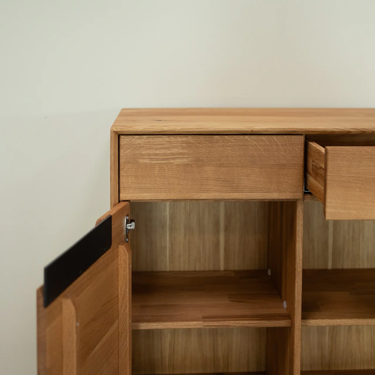 Aparador de madera maciza roble Bremen | NordicStory - Image 8