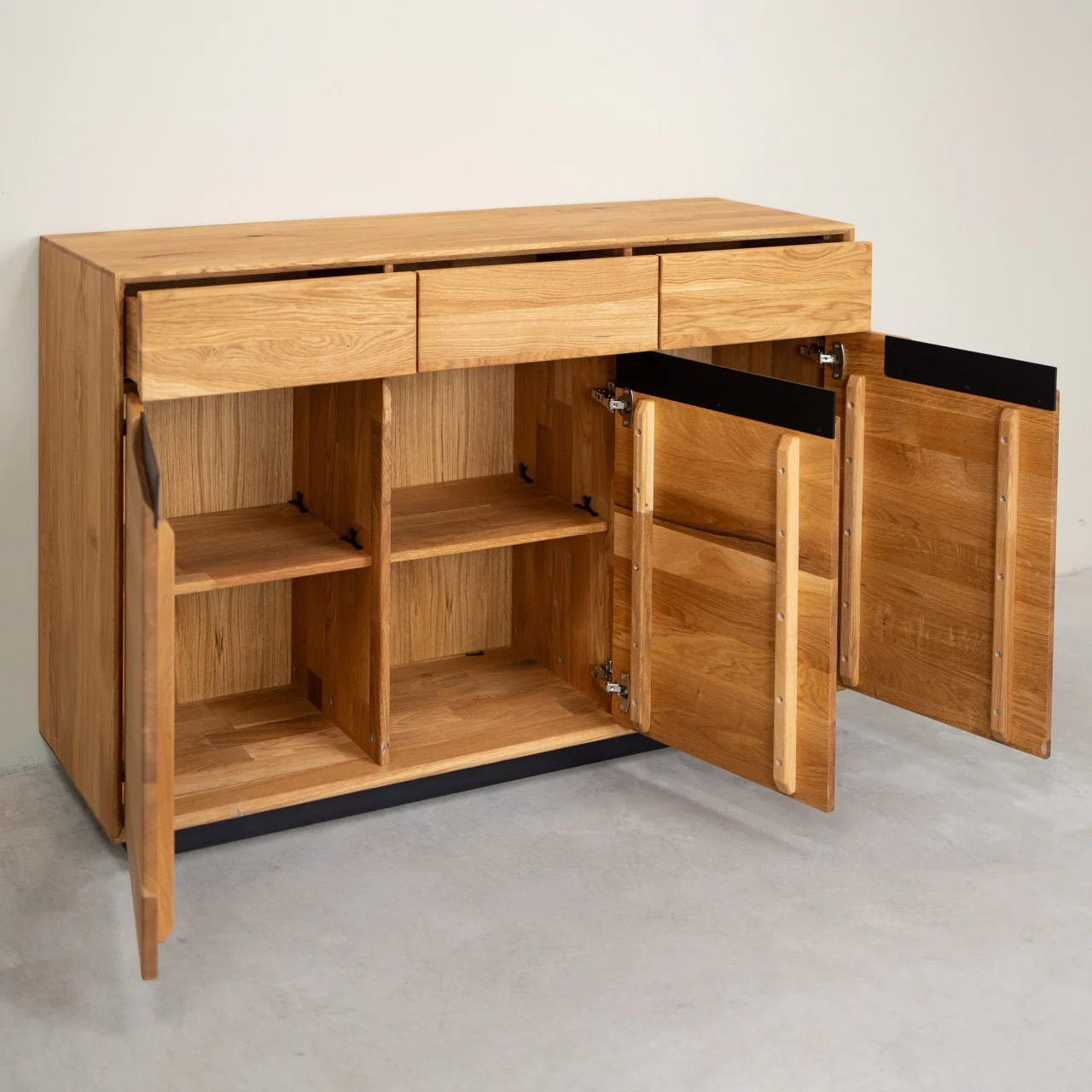 Aparador de madera maciza roble Bremen 2 | NordicStory - Image 7