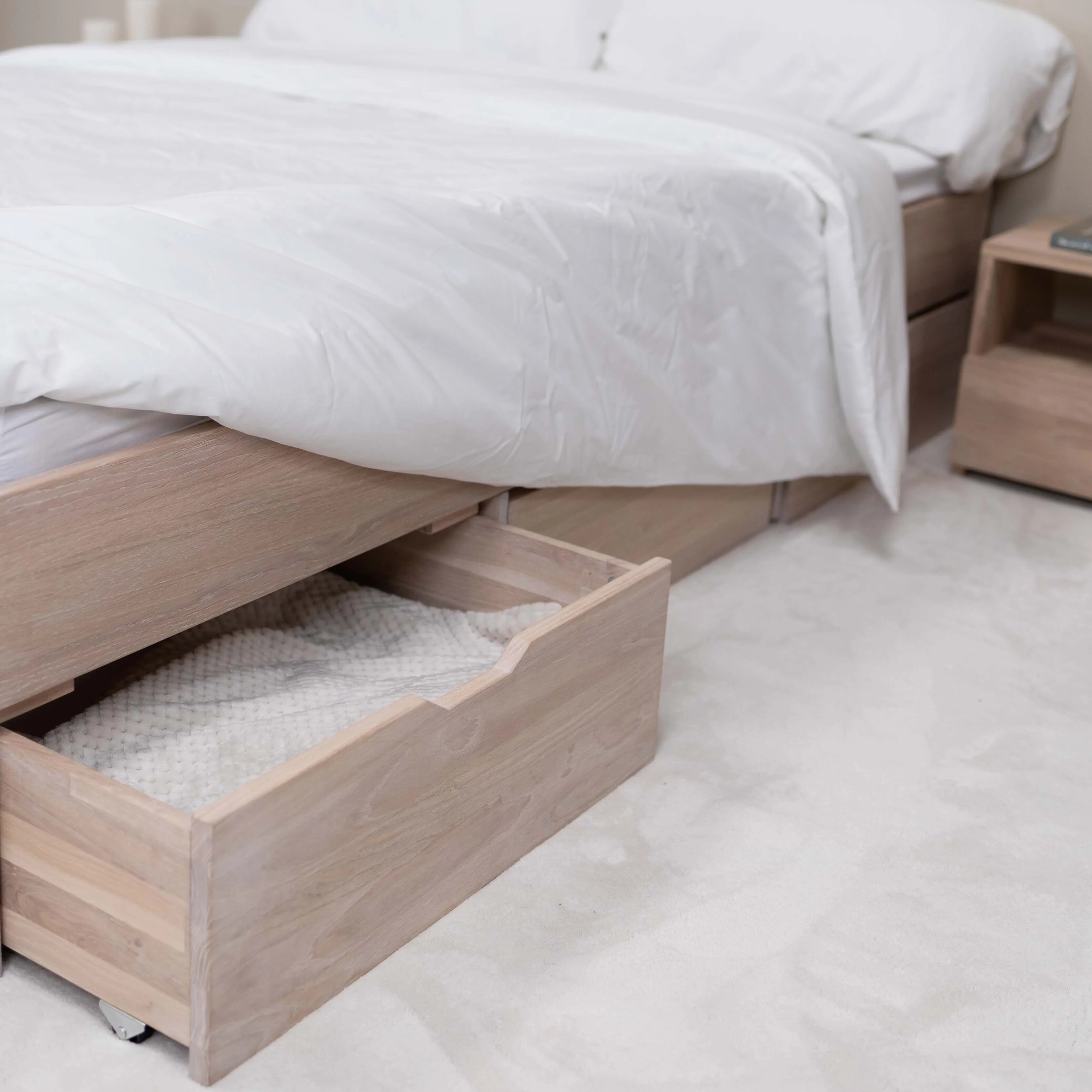 Cama con almacenaje de madera maciza de roble Sofia | NordicStory - Image 12