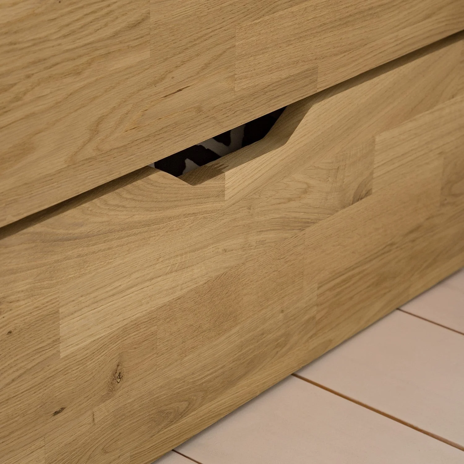 Cama con almacenaje de madera maciza de roble Sofia | NordicStory - Image 2