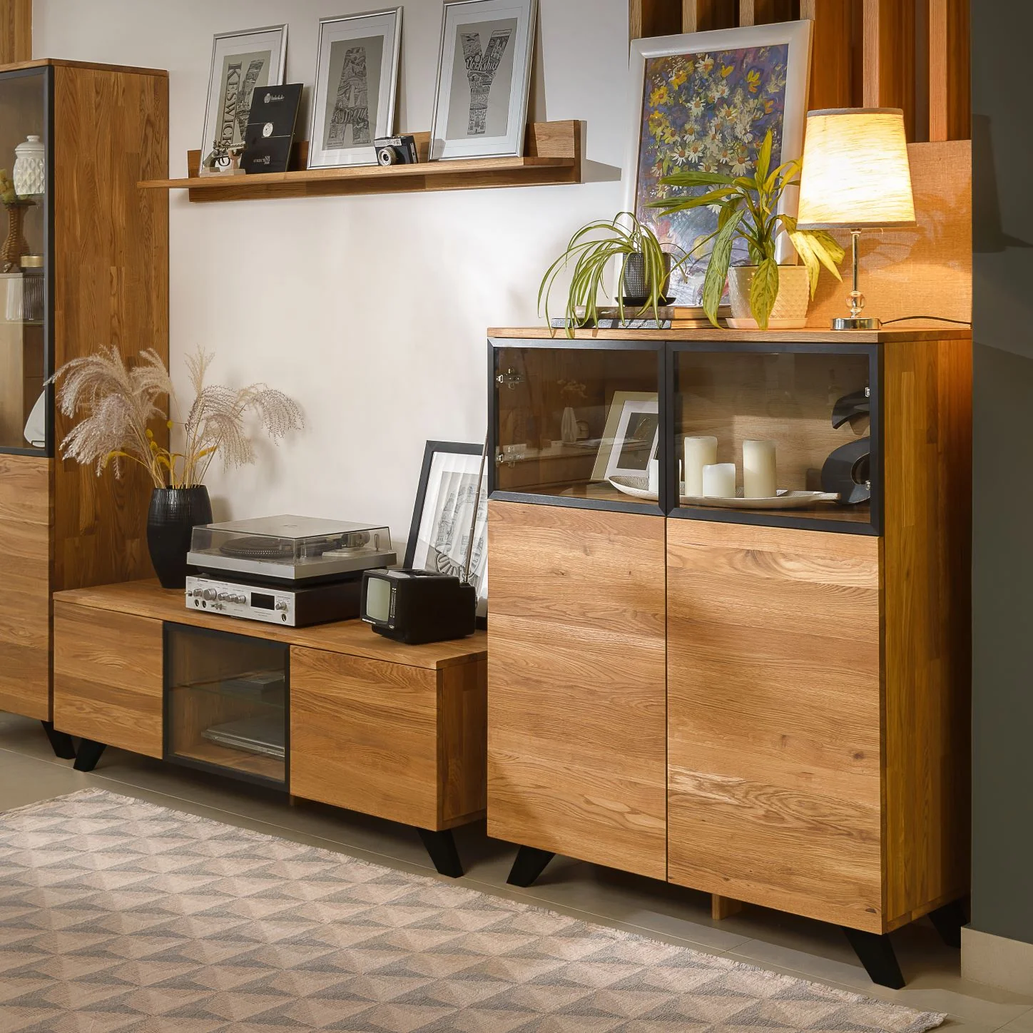Cómoda aparador de madera maciza de roble Moritz 1 | NordicStory - Image 3