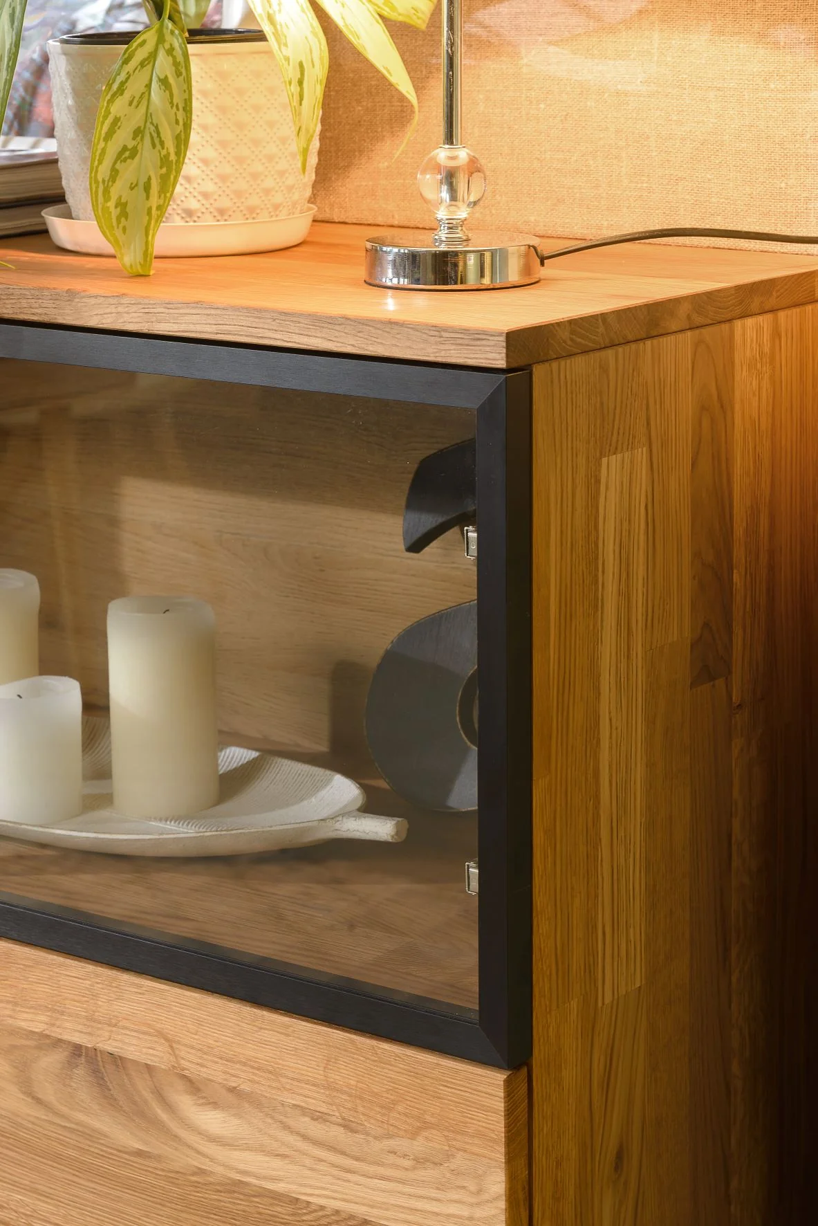 Cómoda aparador de madera maciza de roble Moritz 1 | NordicStory - Image 5