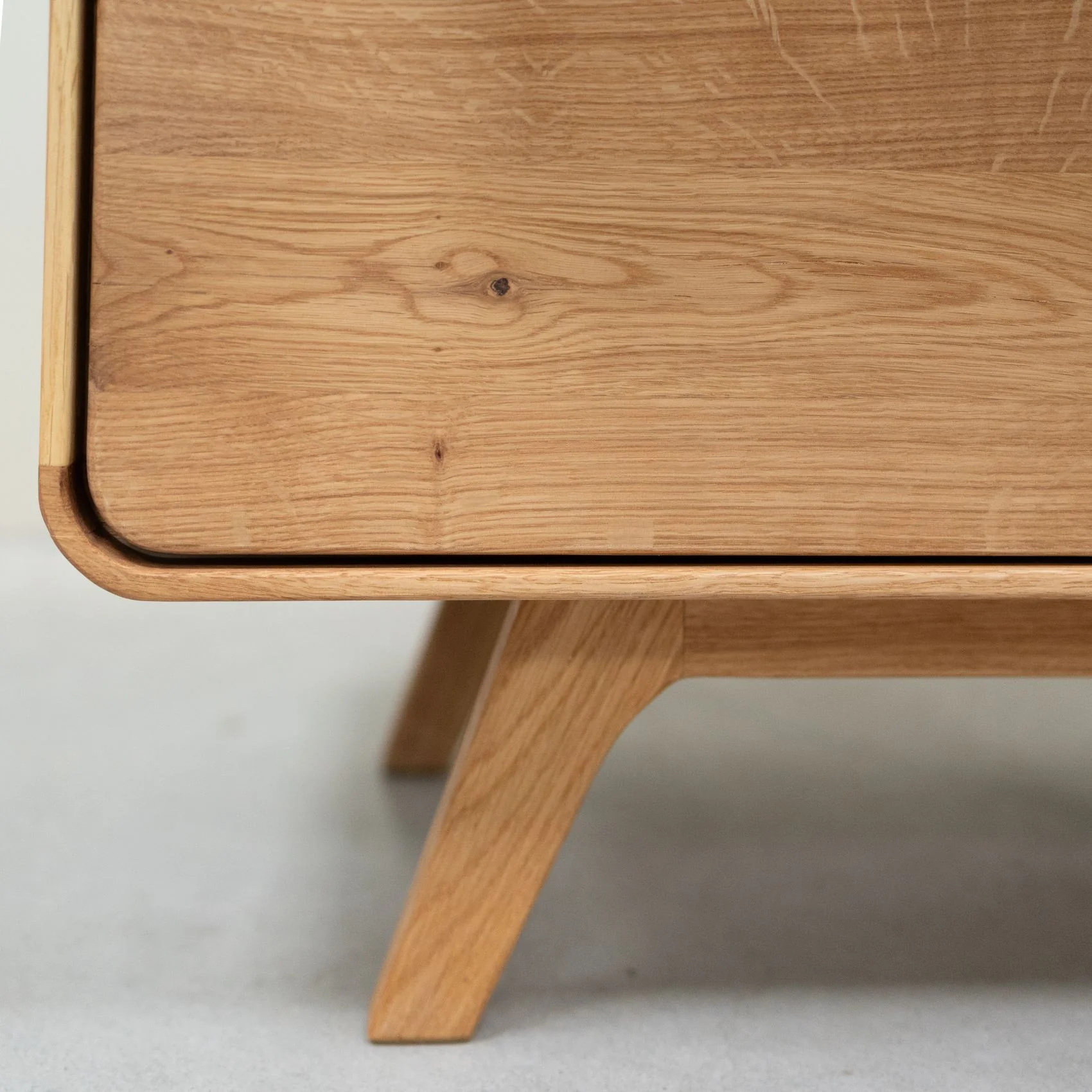 Comoda de madera maciza roble Geneva 2 | NordicStory - Image 8