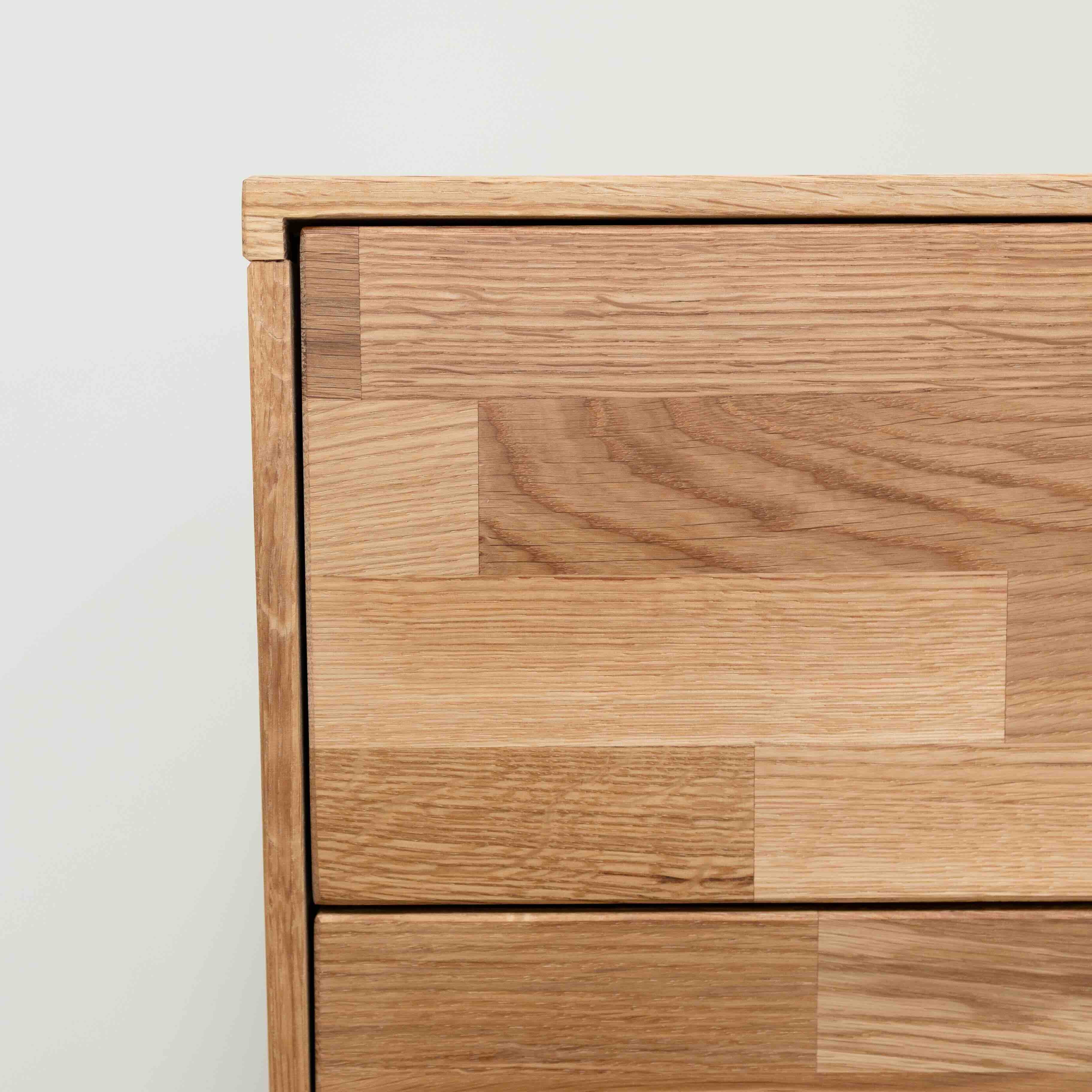 Cómoda de madera maciza de roble Escandi 1 | NordicStory - Image 5