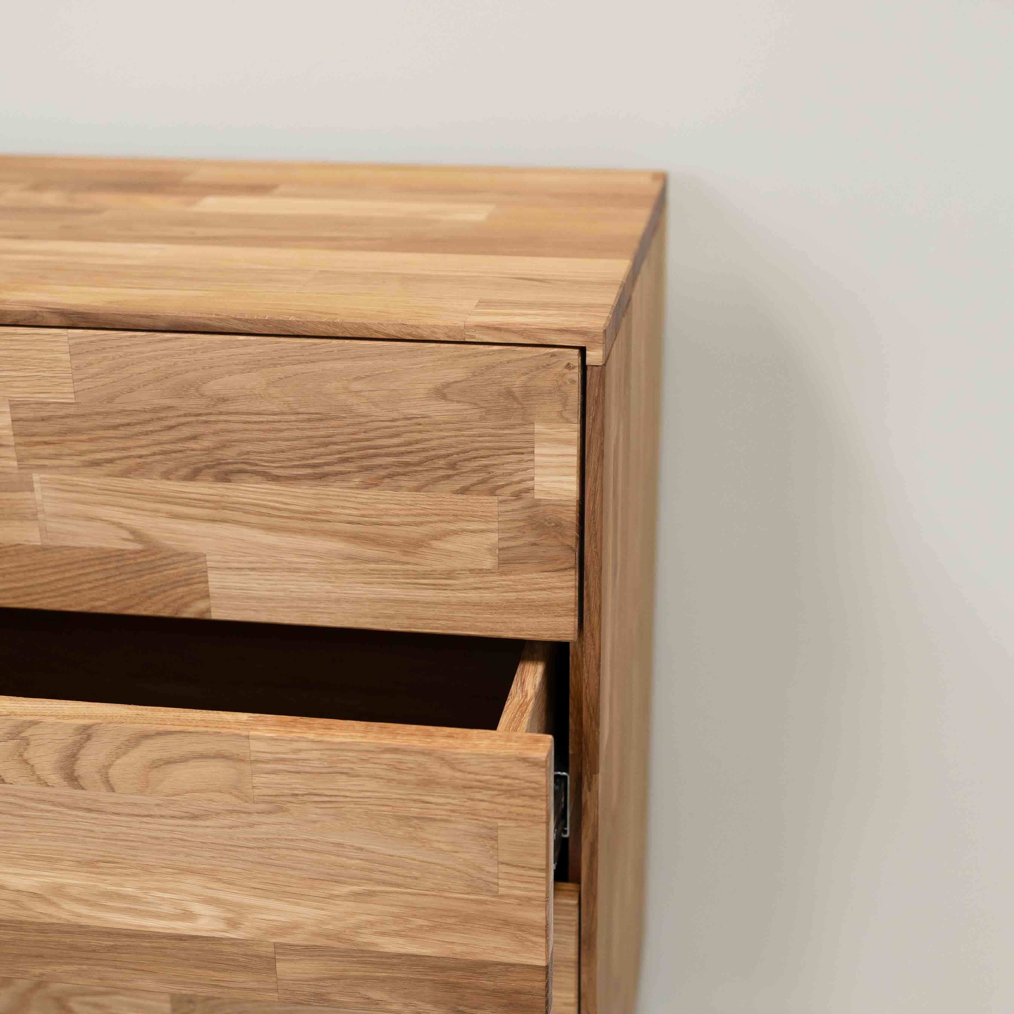 Cómoda de madera maciza de roble Escandi 1 | NordicStory - Image 6