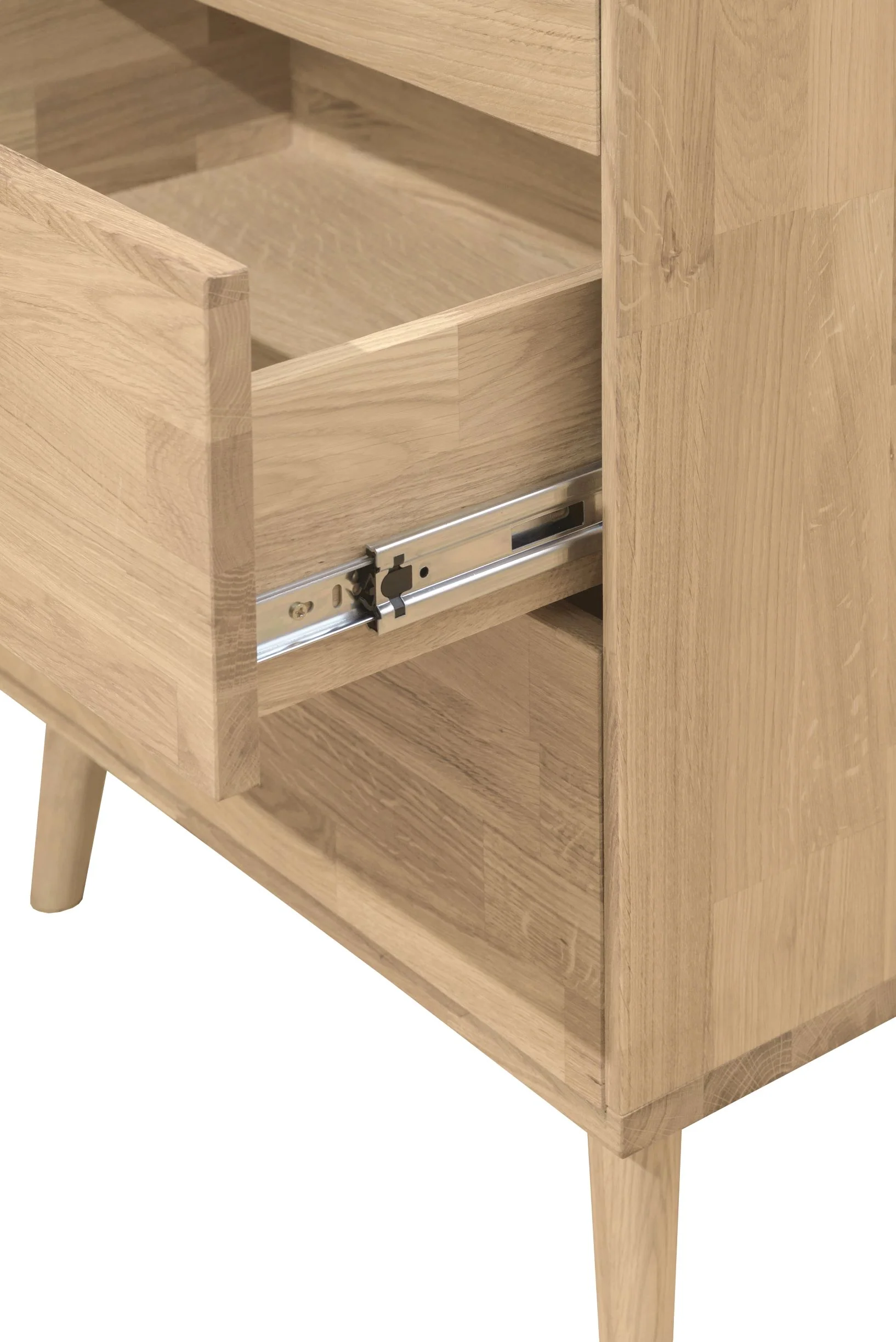 Cómoda alta de madera maciza de roble Escandi 6 | NordicStory - Image 6