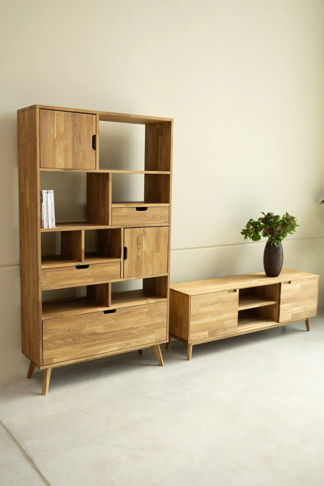 Estanteria Libreria de madera maciza de roble Escandi 3 | NordicStory - Image 2