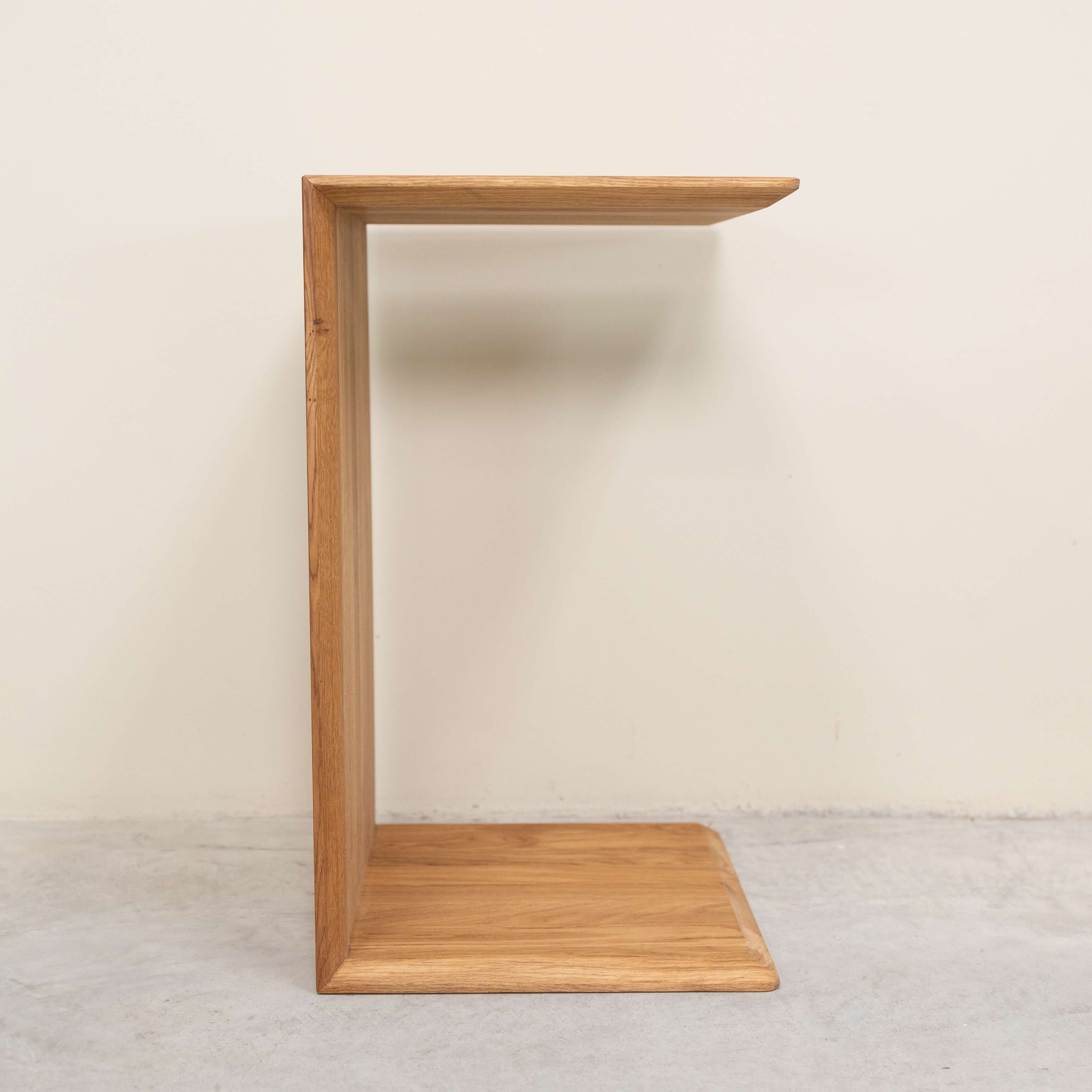 Mesa lateral auxiliar de madera maciza de roble Sono 2 | NordicStory - Image 3