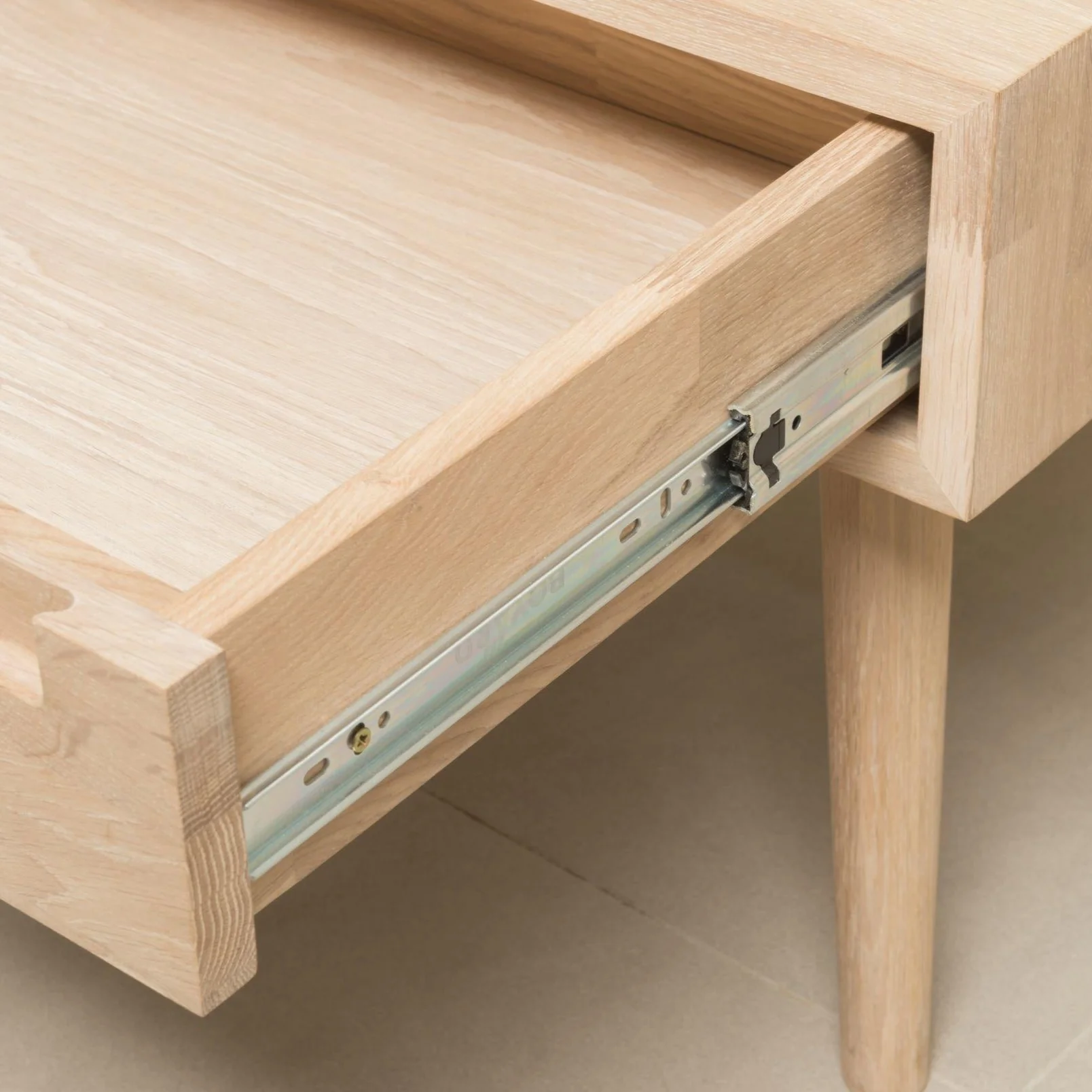 Mesa de centro de madera maciza de roble Escandi 8 | NordicStory - Image 9
