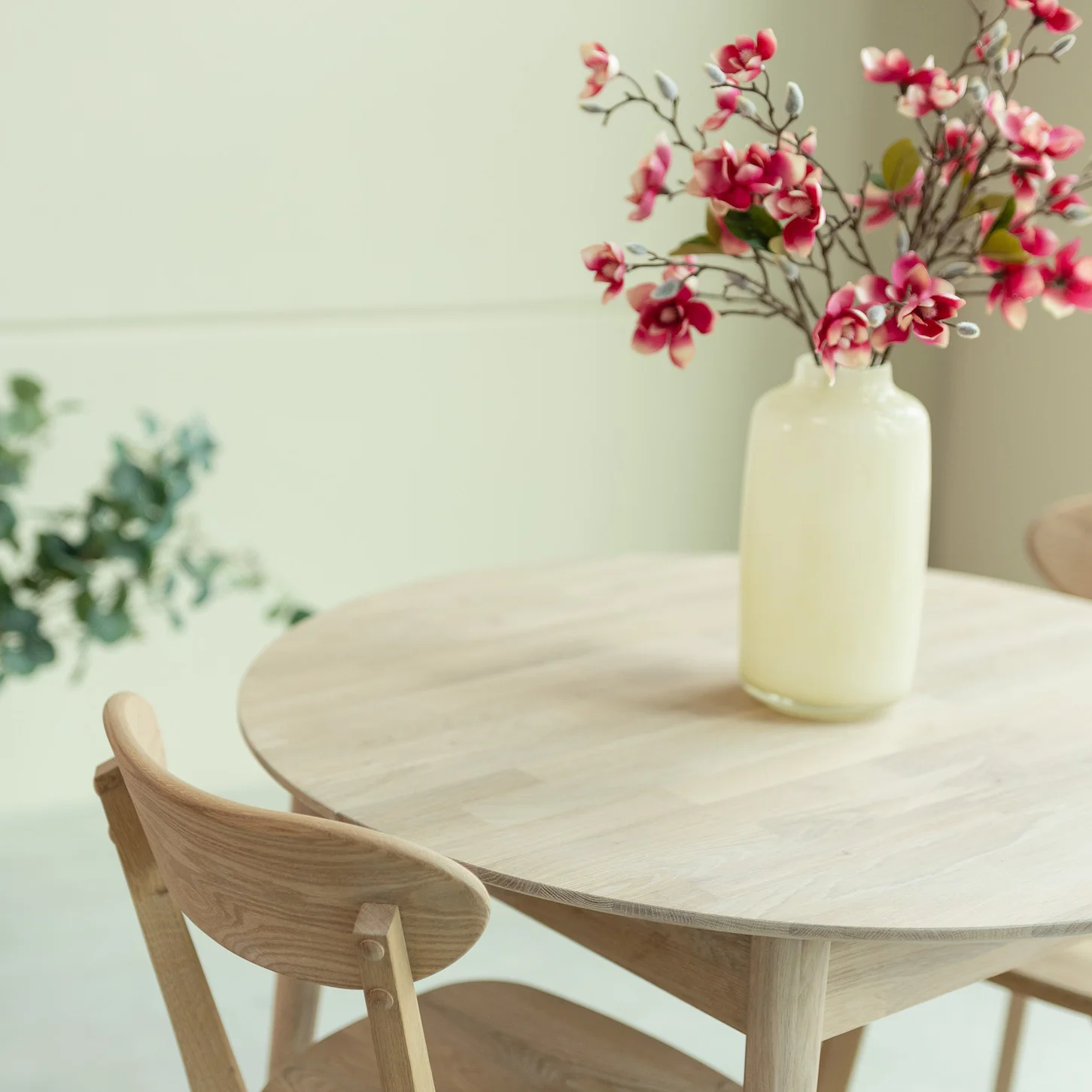 Mesa extensible de comedor de madera maciza de roble Escandi 4 | NordicStory - Image 11