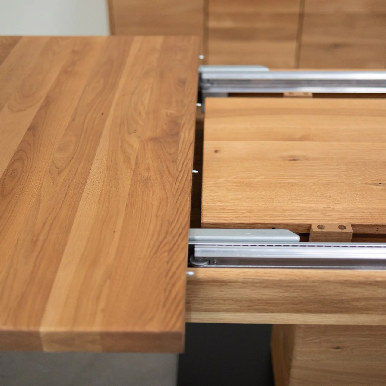Mesa de comedor extensible de madera maciza roble Bremen | NordicStory - Image 7