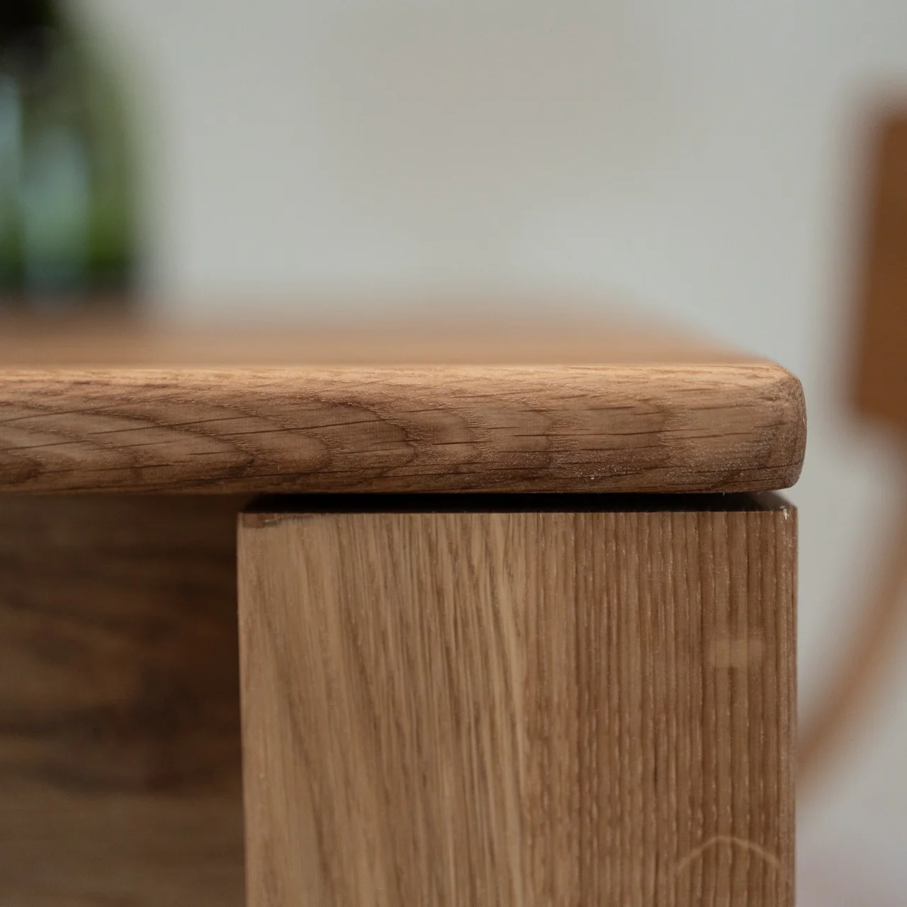 Mesa de comedor de madera maciza de roble Mauritz 4 | NordicStory - Image 4