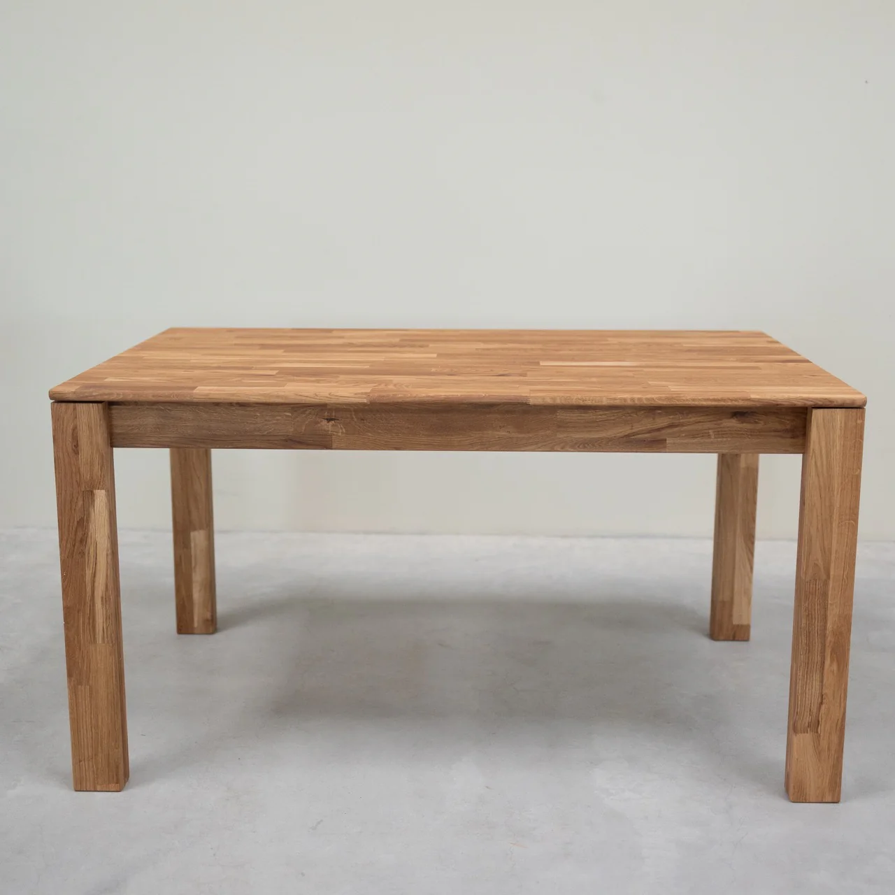Mesa de comedor de madera maciza de roble Mauritz 4 | NordicStory - Image 5