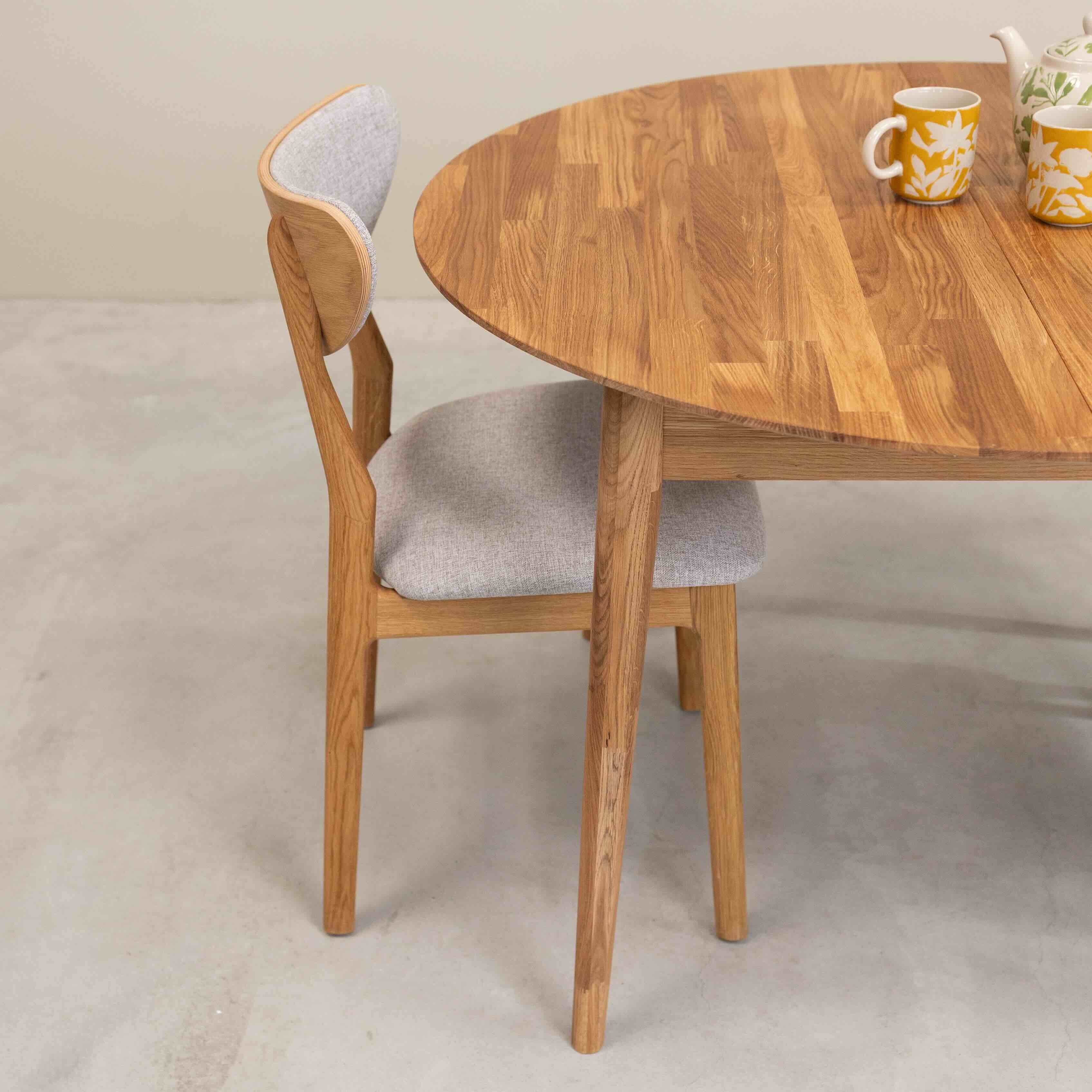 Mesa de comedor redonda y extensible de madera maciza de roble Escandi 5 | NordicStory - Image 10
