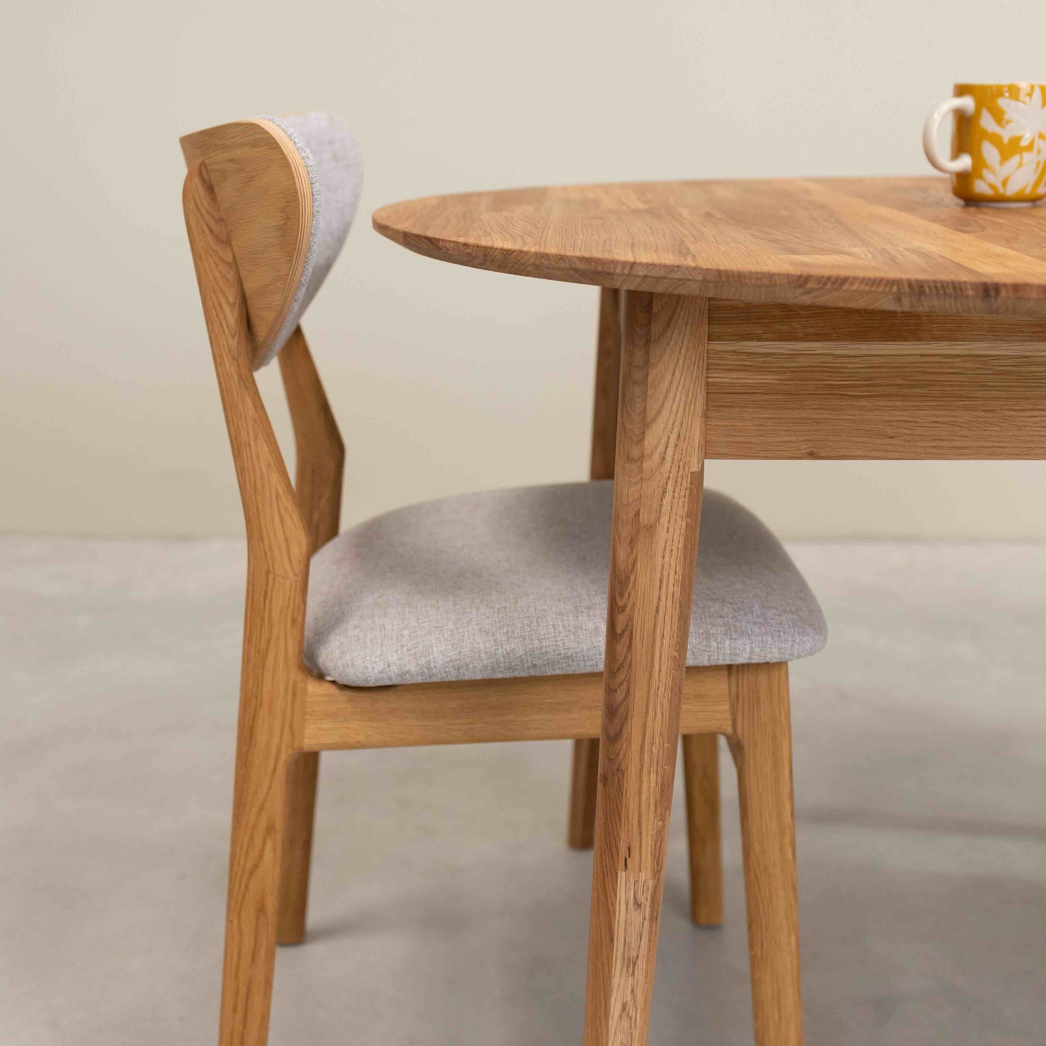 Mesa de comedor redonda y extensible de madera maciza de roble Escandi 5 | NordicStory - Image 9