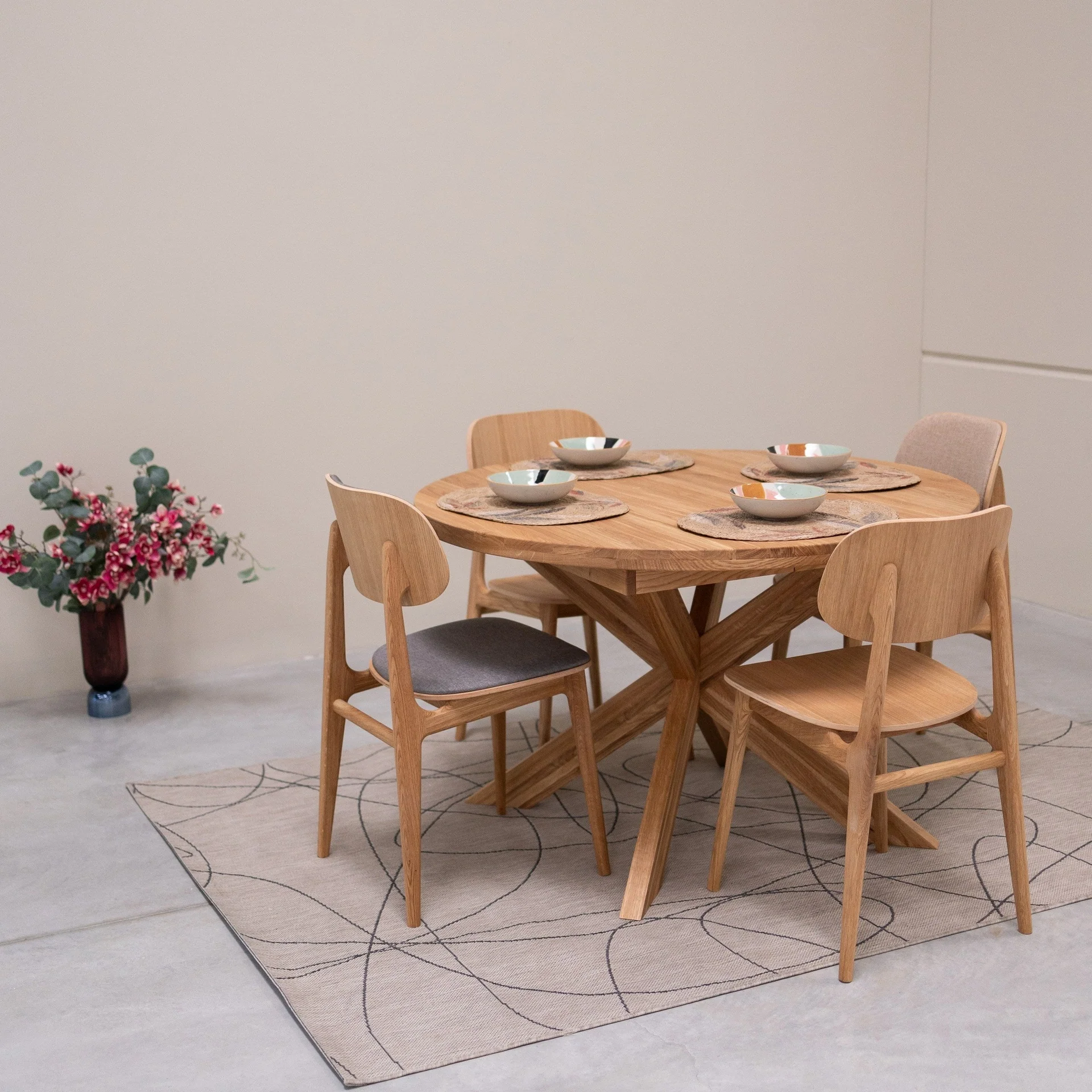Mesa de comedor redonda y extensible de madera maciza de roble Holger | NordicStory - Image 11