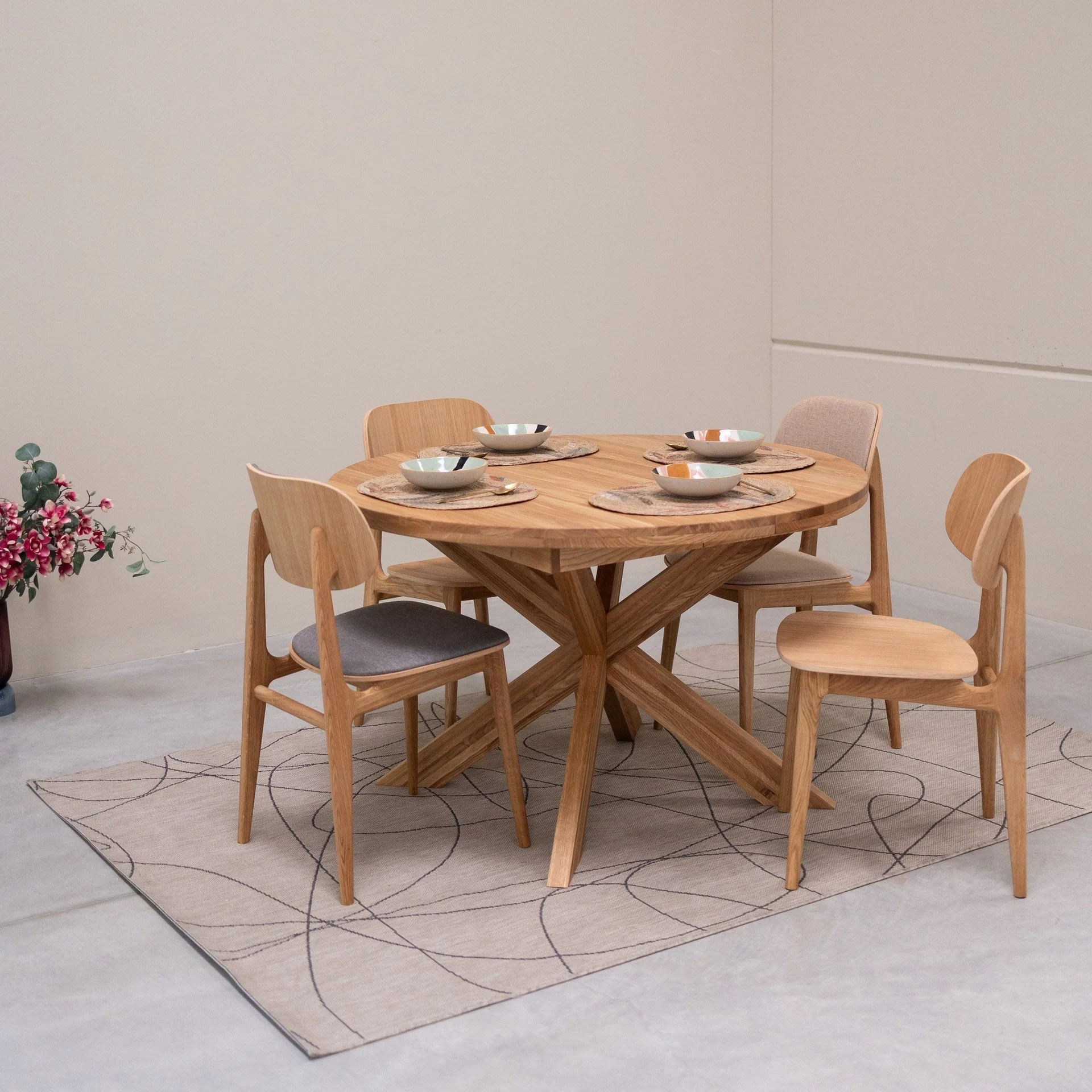 Mesa de comedor redonda y extensible de madera maciza de roble Holger | NordicStory - Image 9