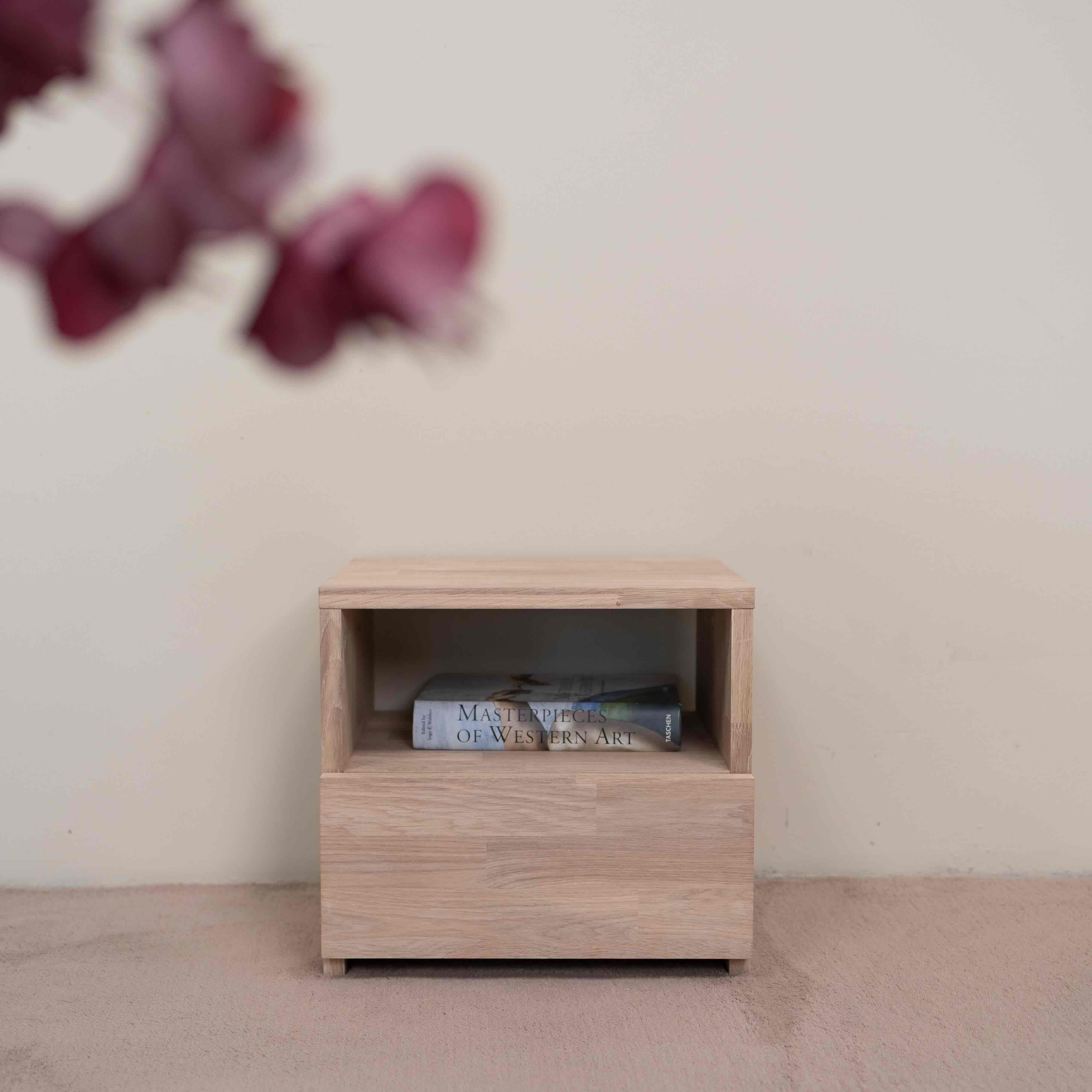 Mesita de noche de madera maciza de roble Denmark | NordicStory - Image 17