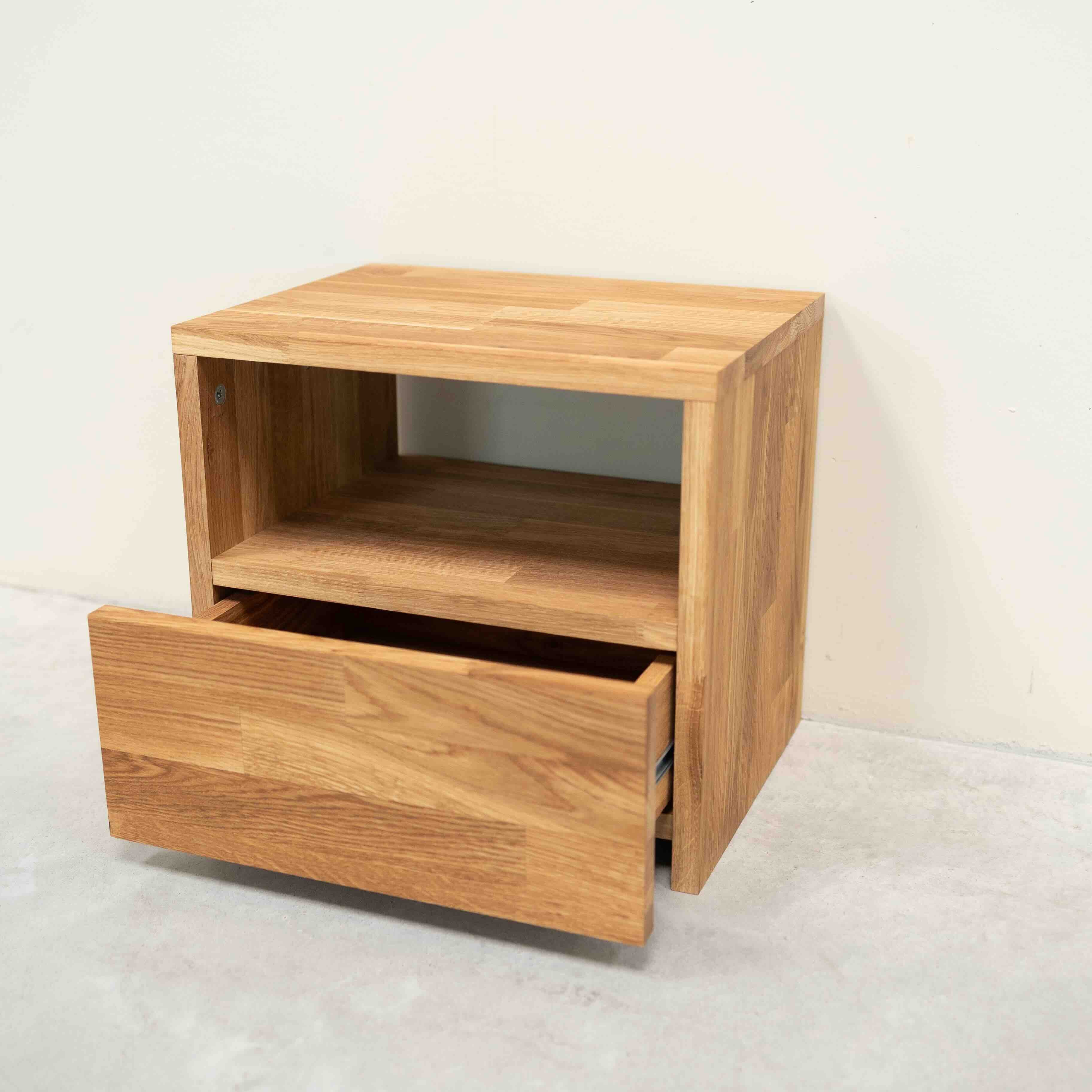 Mesita de noche de madera maciza de roble Denmark | NordicStory - Image 3