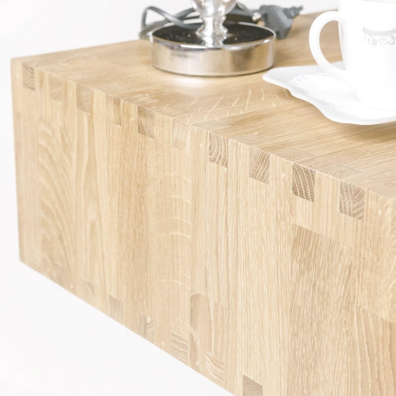 Mesa auxiliar de madera maciza de roble Sofi | NordicStory - Image 14