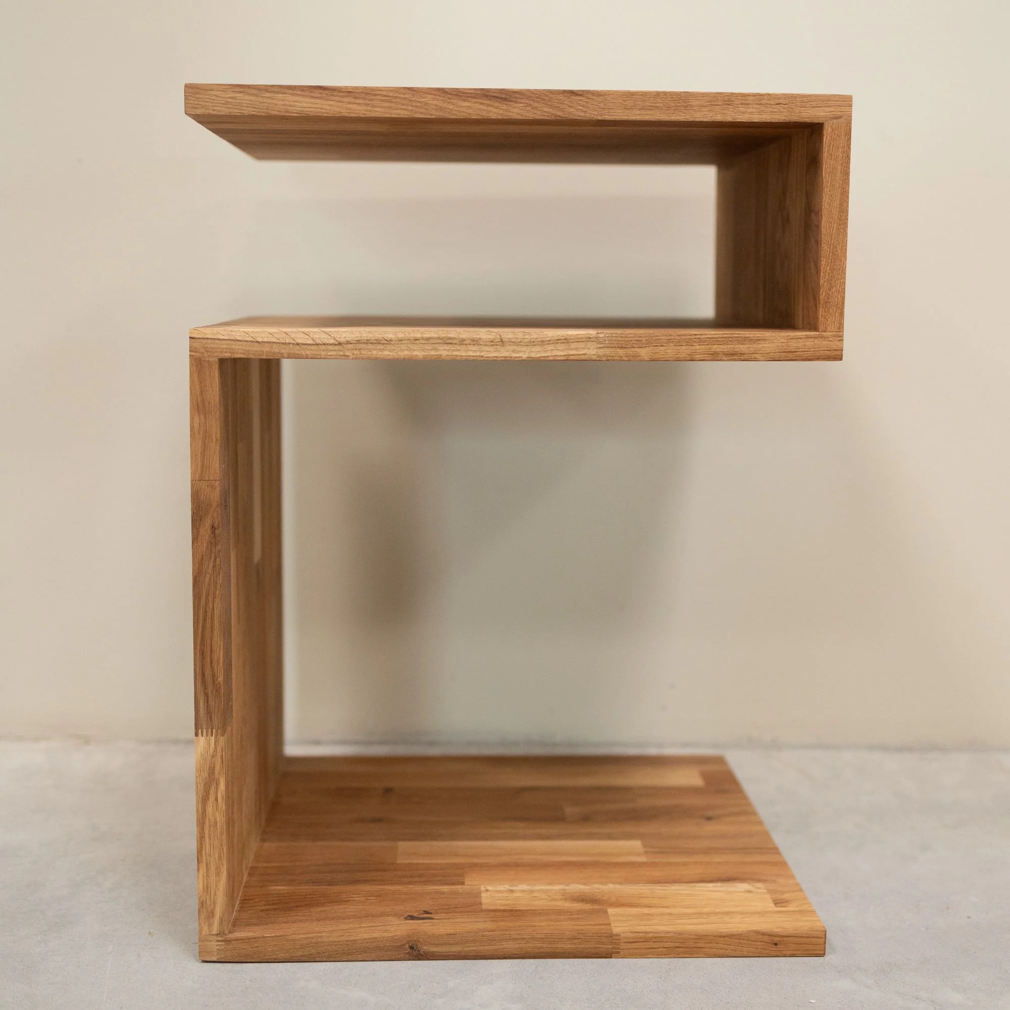 Mesa auxiliar de madera maciza de roble Sofi | NordicStory - Image 7