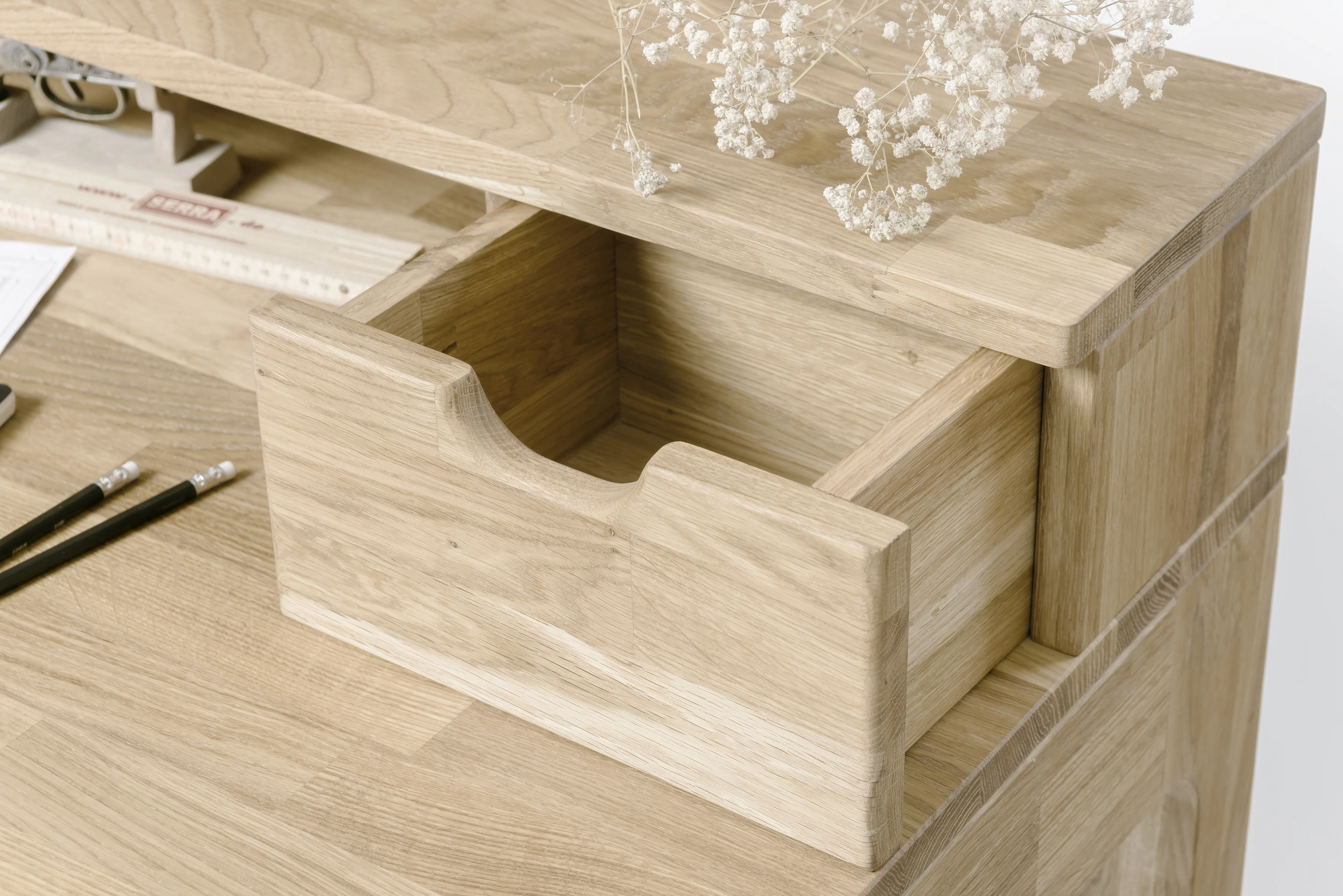Mesa escritorio de madera maciza de roble Axel II | NordicStory - Image 11