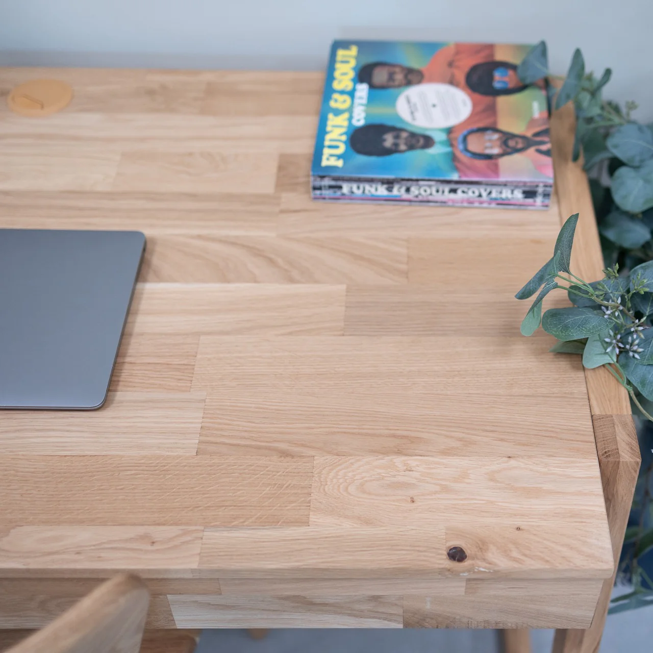 Mesa escritorio de madera maciza de roble Eric | NordicStory - Image 3