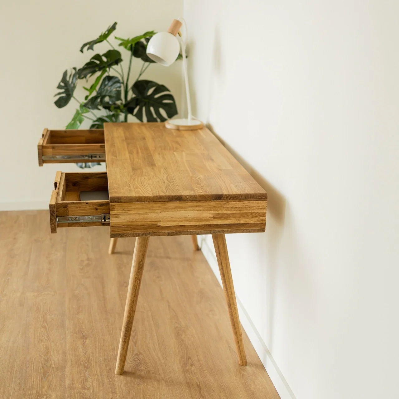 Mesa escritorio de madera maciza de roble Escandi 5 | NordicStory - Image 11