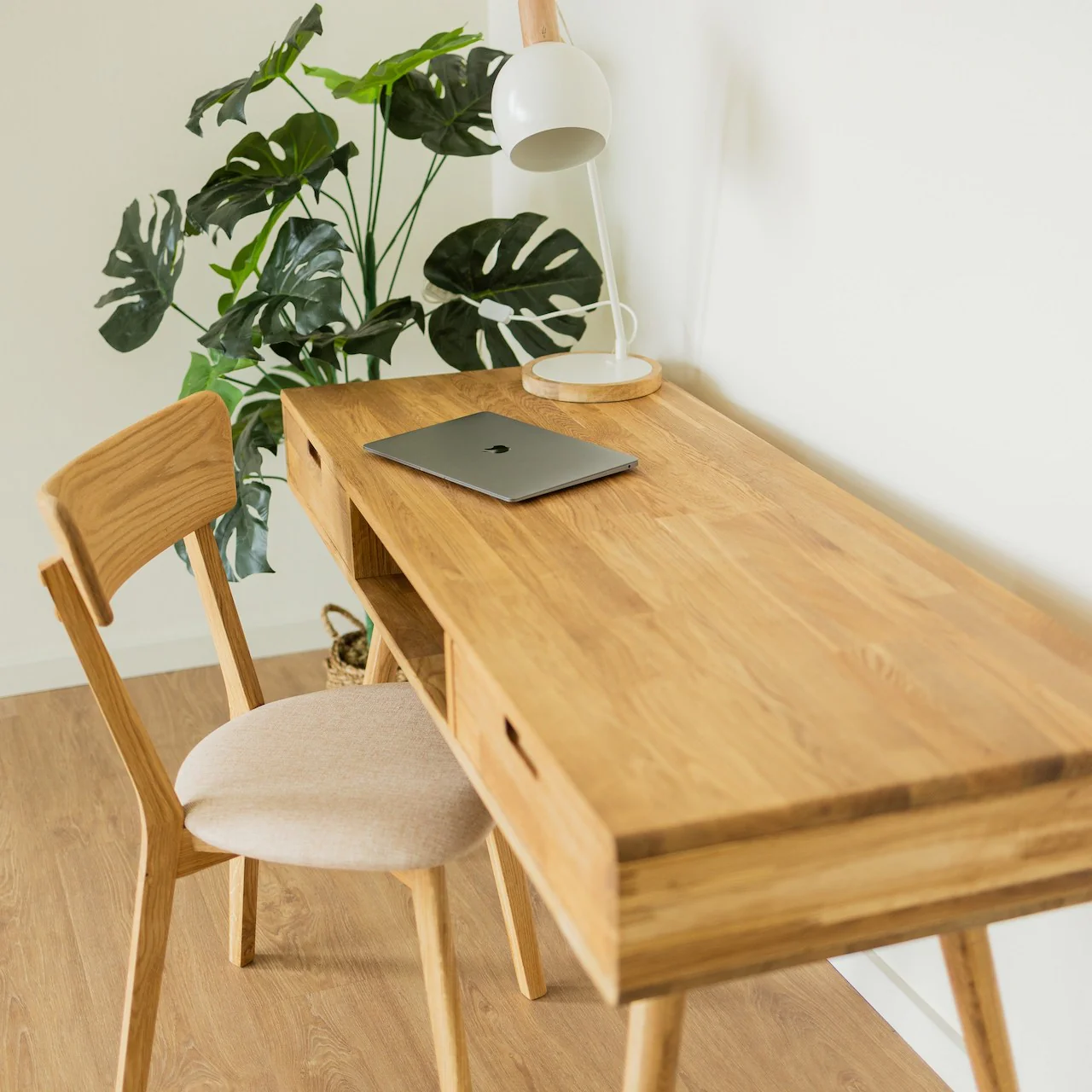 Mesa escritorio de madera maciza de roble Escandi 5 | NordicStory - Image 3