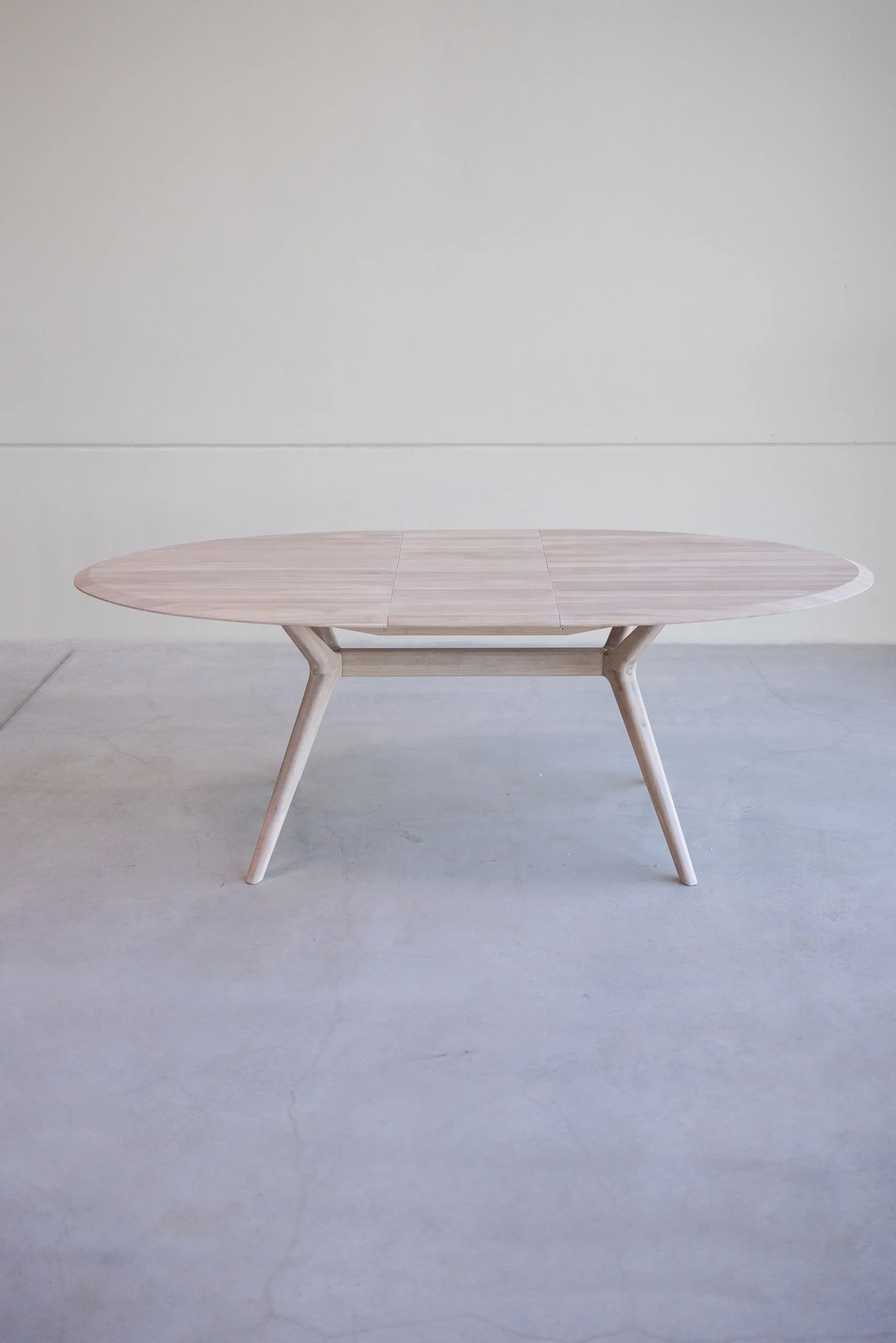 Mesa extensible de comedor de madera maciza de roble Carmen | NordicStory - Image 19