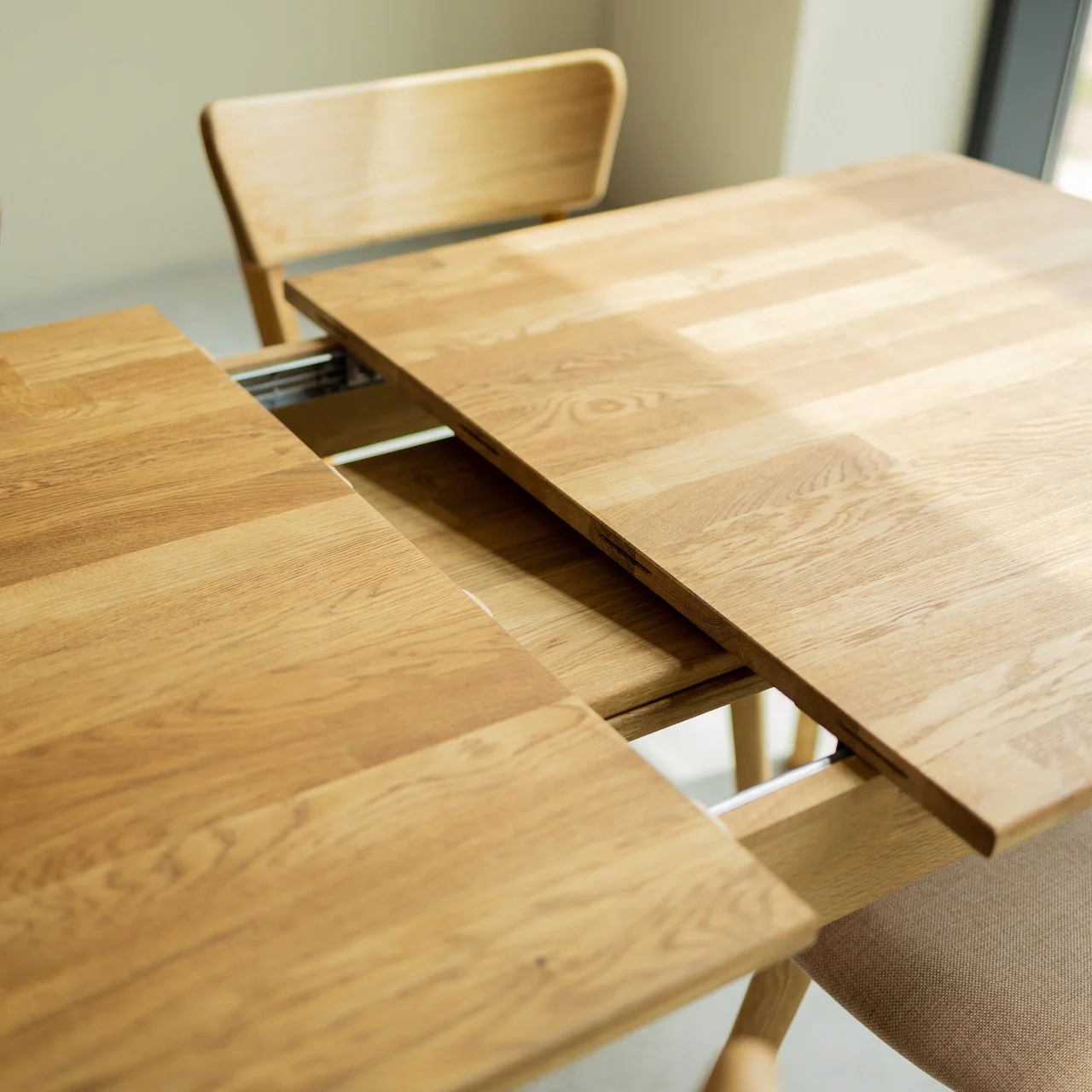 Mesa extensible de comedor de madera maciza de roble Monty | NordicStory - Image 5