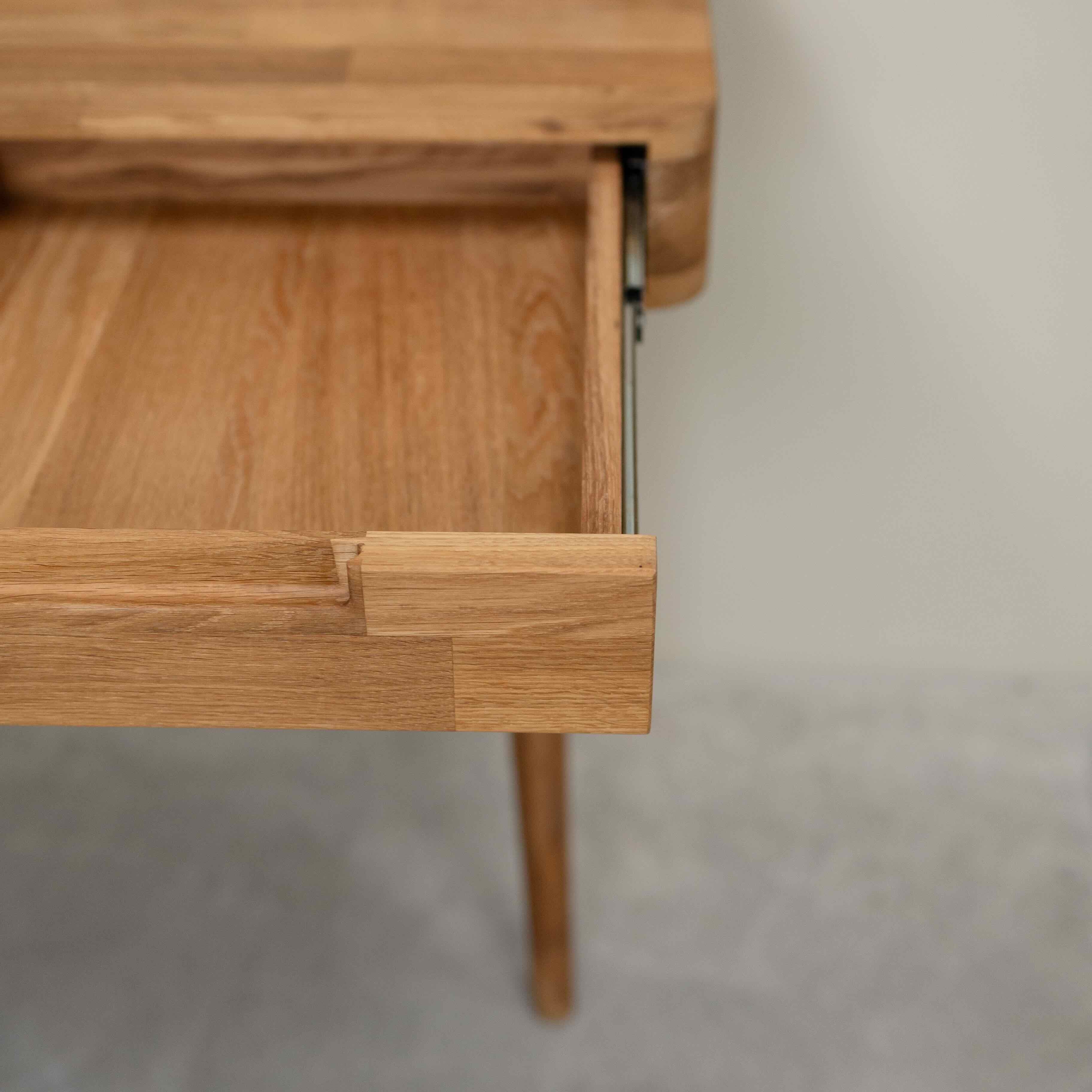 Mesa escritorio tocador de madera maciza de roble Escandi | NordicStory - Image 4