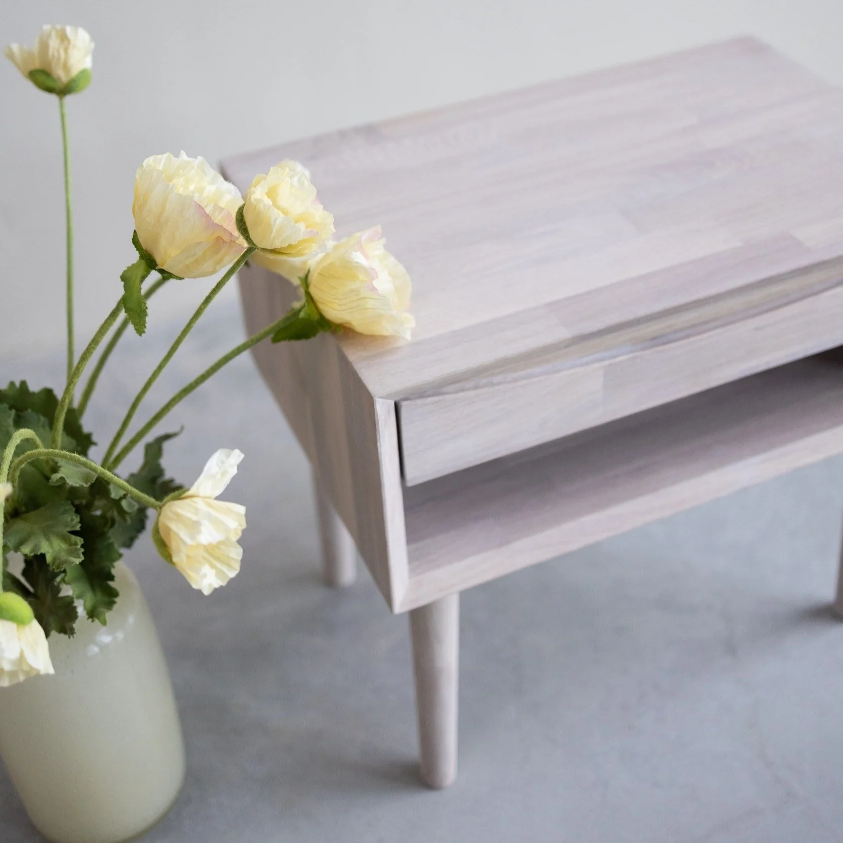 Mesita de noche de madera maciza de roble Escandi 2 | NordicStory - Image 11