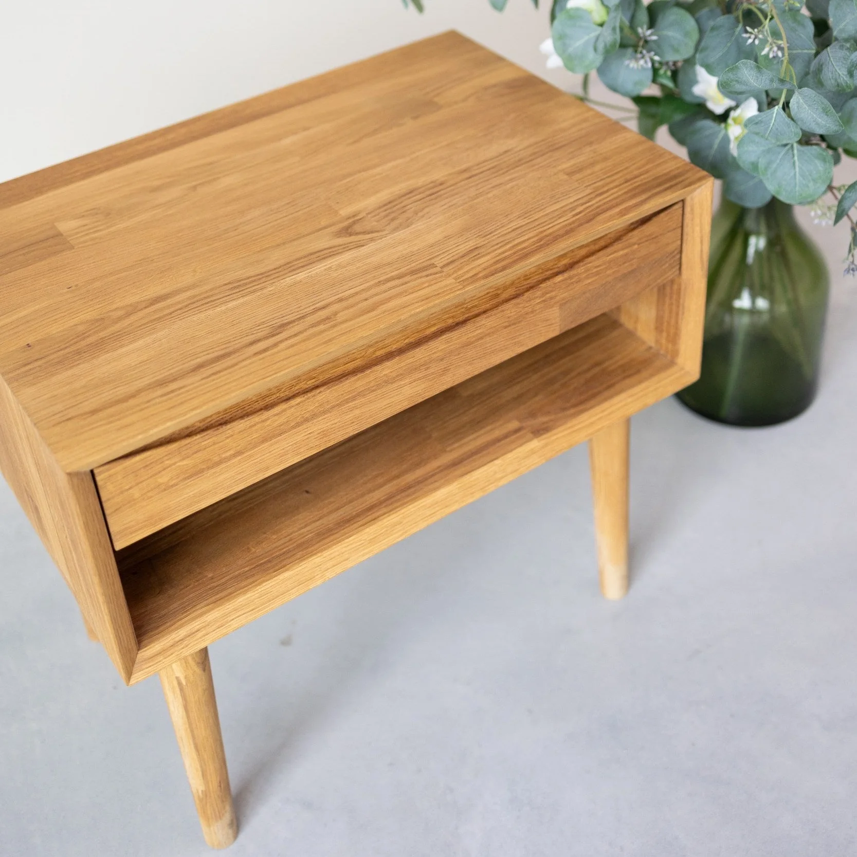 Mesita de noche de madera maciza de roble Escandi 2 | NordicStory - Image 5